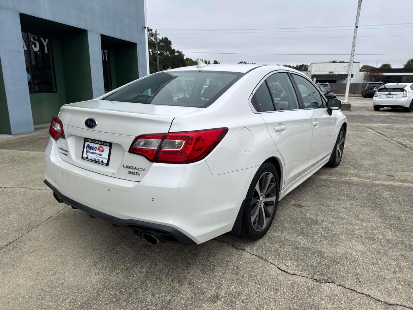 2018 Crystal White Pearl /Slate Black Subaru Legacy 3.6R Limited (4S3BNEN69J3) , Automatic transmission, located at 6904 Johnston St., Lafayette, LA, 70503, (337) 988-1960, 30.143589, -92.100601 - Photo#6