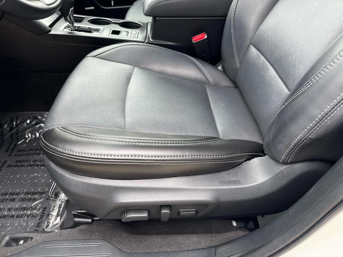 2018 Crystal White Pearl /Slate Black Subaru Legacy 3.6R Limited (4S3BNEN69J3) , Automatic transmission, located at 6904 Johnston St., Lafayette, LA, 70503, (337) 988-1960, 30.143589, -92.100601 - Photo#16