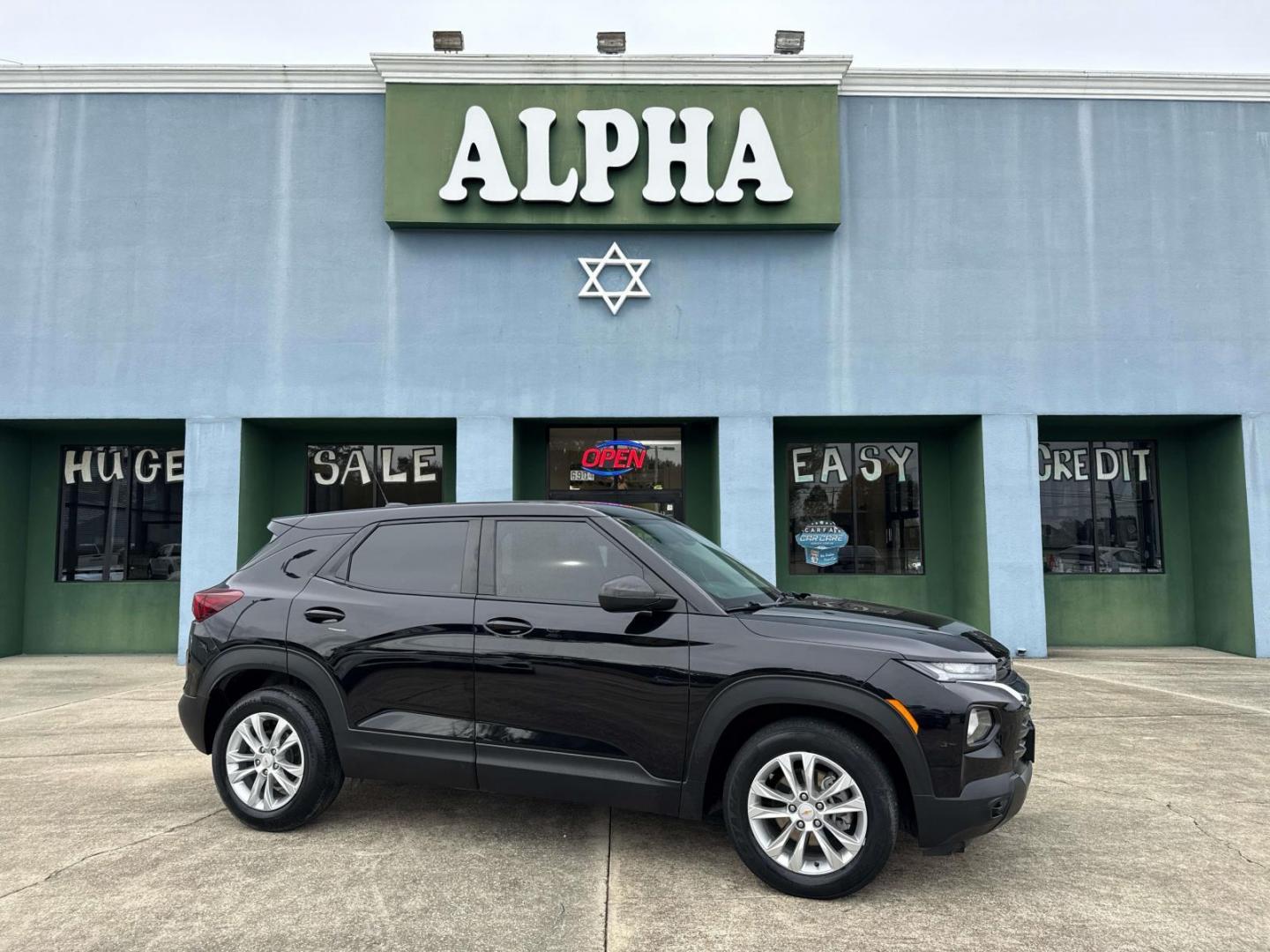 2022 Mosaic Black Metallic /Jet Black Chevrolet TrailBlazer FWD 4dr LS (KL79MMS21NB) , Automatic transmission, located at 6904 Johnston St., Lafayette, LA, 70503, (337) 988-1960, 30.143589, -92.100601 - Photo#0