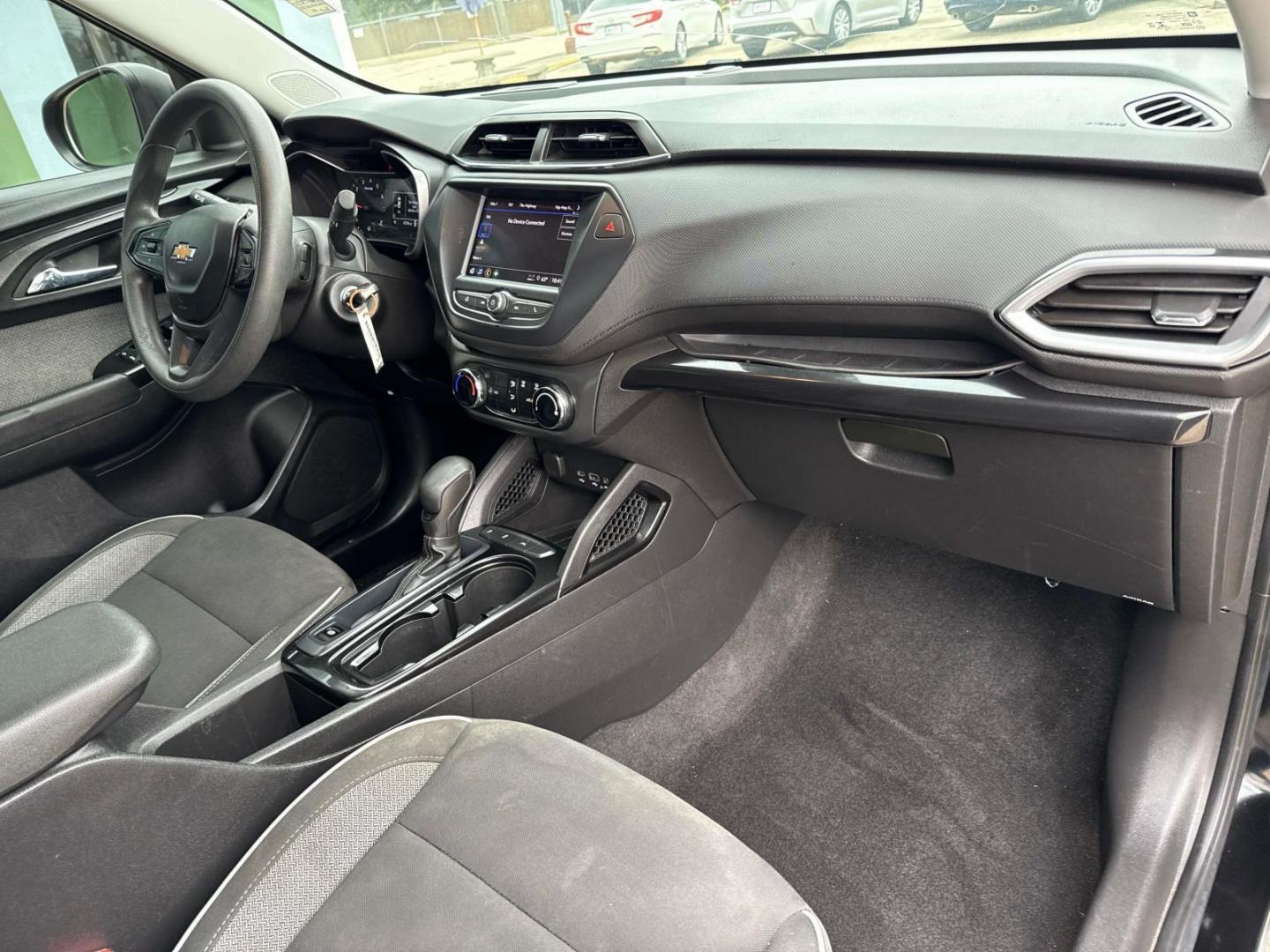 2022 Mosaic Black Metallic /Jet Black Chevrolet TrailBlazer FWD 4dr LS (KL79MMS21NB) , Automatic transmission, located at 6904 Johnston St., Lafayette, LA, 70503, (337) 988-1960, 30.143589, -92.100601 - Photo#12
