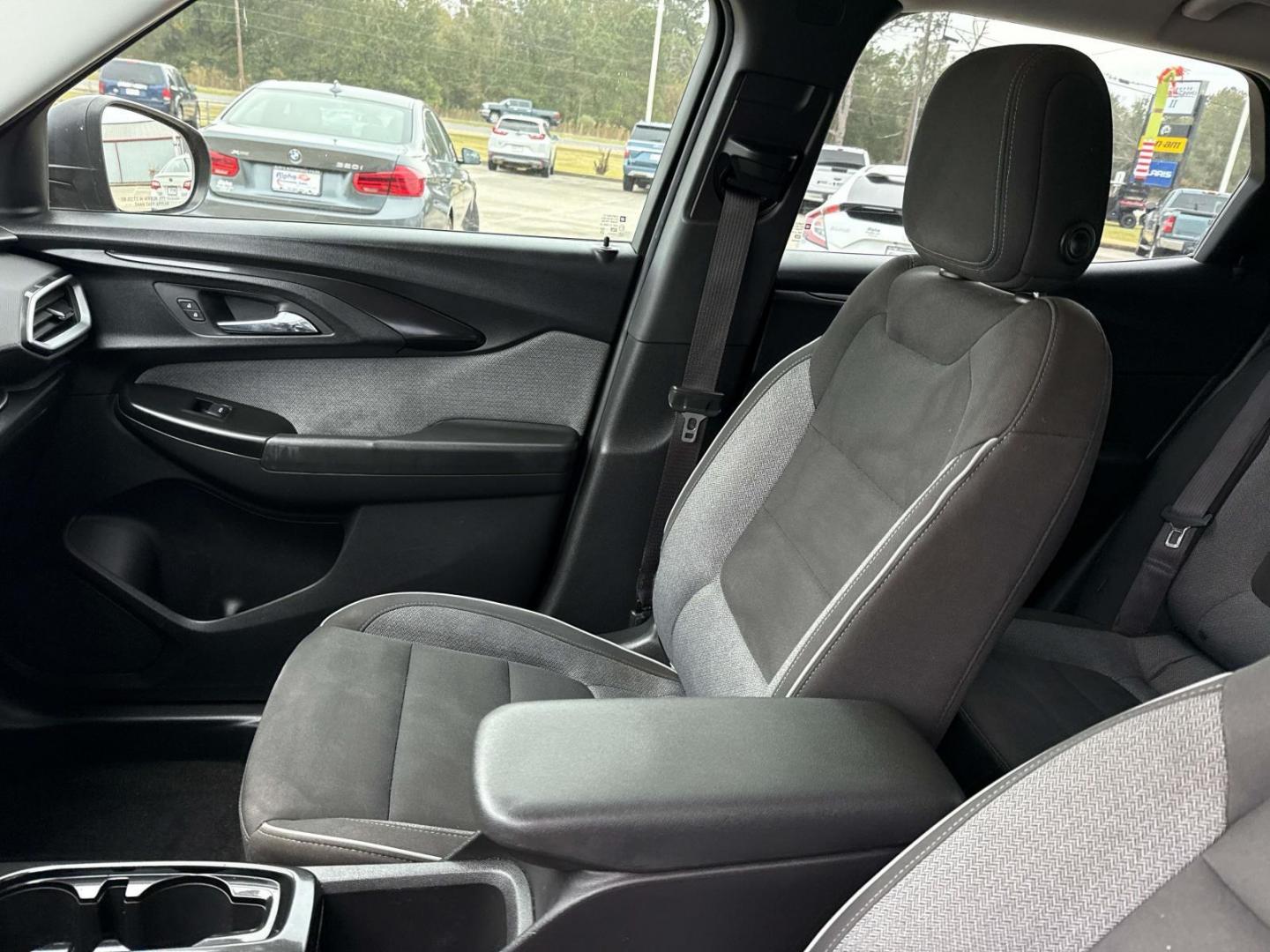 2022 Mosaic Black Metallic /Jet Black Chevrolet TrailBlazer FWD 4dr LS (KL79MMS21NB) , Automatic transmission, located at 6904 Johnston St., Lafayette, LA, 70503, (337) 988-1960, 30.143589, -92.100601 - Photo#14