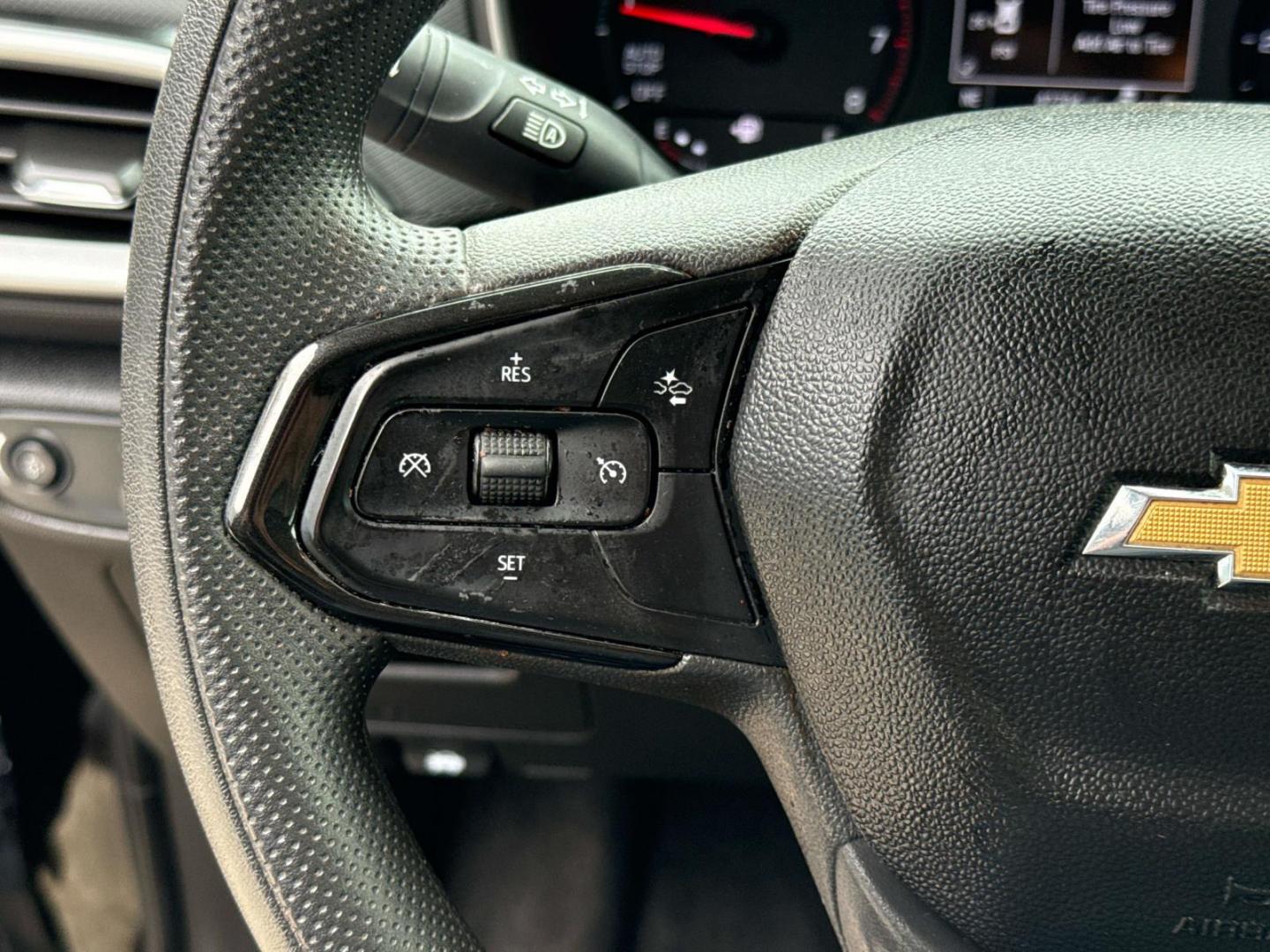 2022 Mosaic Black Metallic /Jet Black Chevrolet TrailBlazer FWD 4dr LS (KL79MMS21NB) , Automatic transmission, located at 6904 Johnston St., Lafayette, LA, 70503, (337) 988-1960, 30.143589, -92.100601 - Photo#21