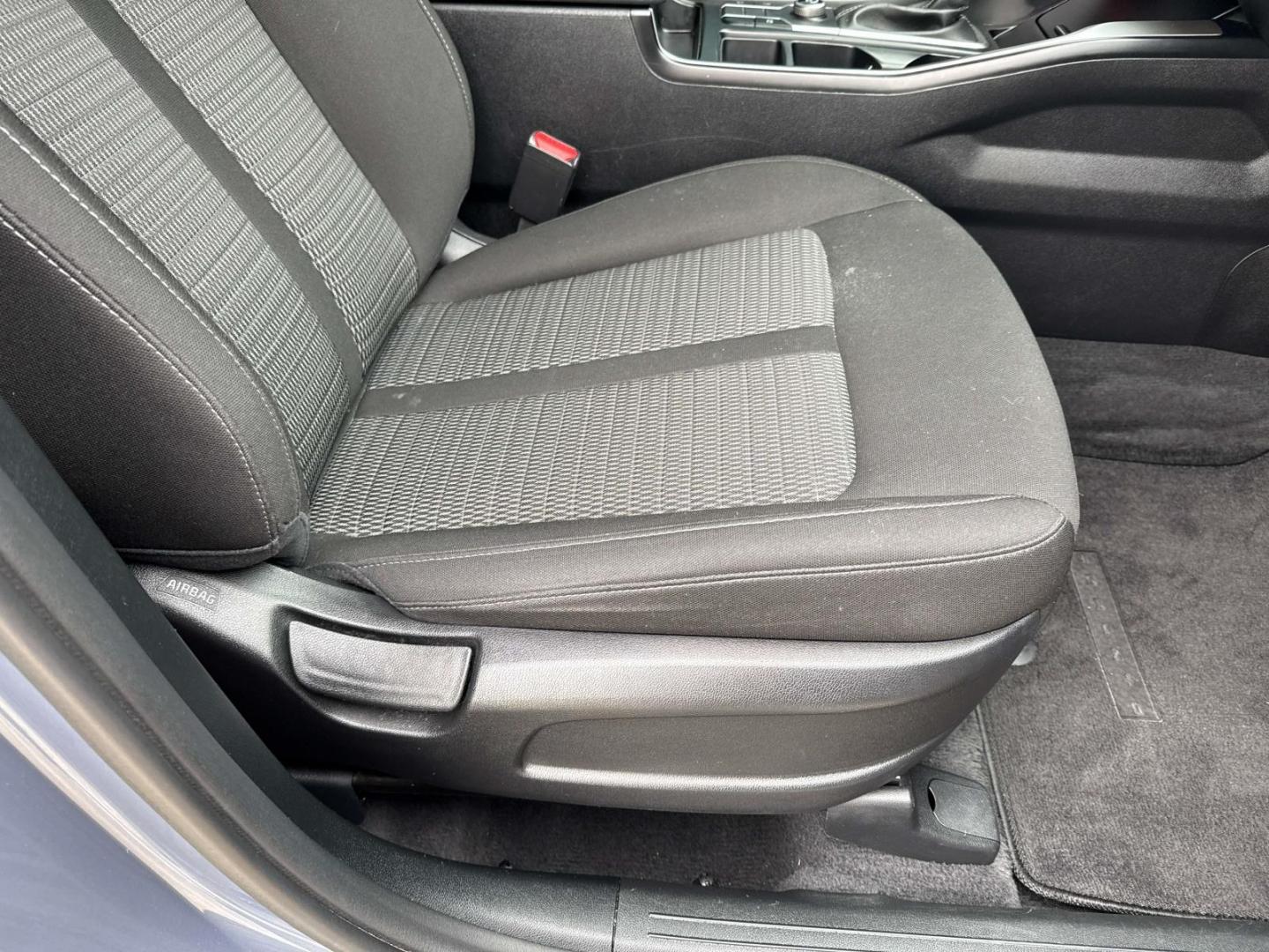 2022 Ebony Black /Black Kia Sorento LX FWD (5XYRG4LC4NG) , Automatic transmission, located at 6904 Johnston St., Lafayette, LA, 70503, (337) 988-1960, 30.143589, -92.100601 - Photo#11