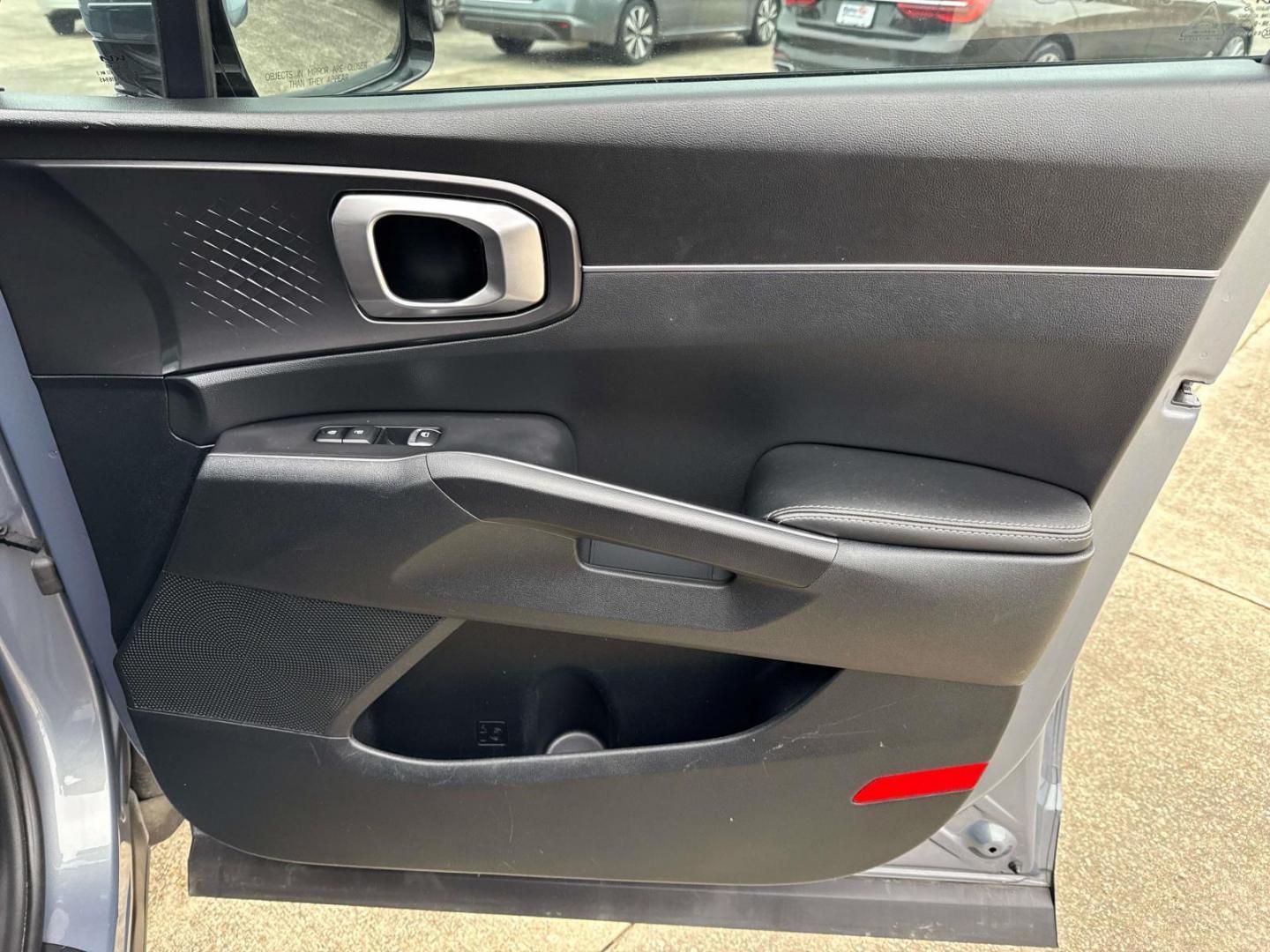 2022 Ebony Black /Black Kia Sorento LX FWD (5XYRG4LC4NG) , Automatic transmission, located at 6904 Johnston St., Lafayette, LA, 70503, (337) 988-1960, 30.143589, -92.100601 - Photo#13