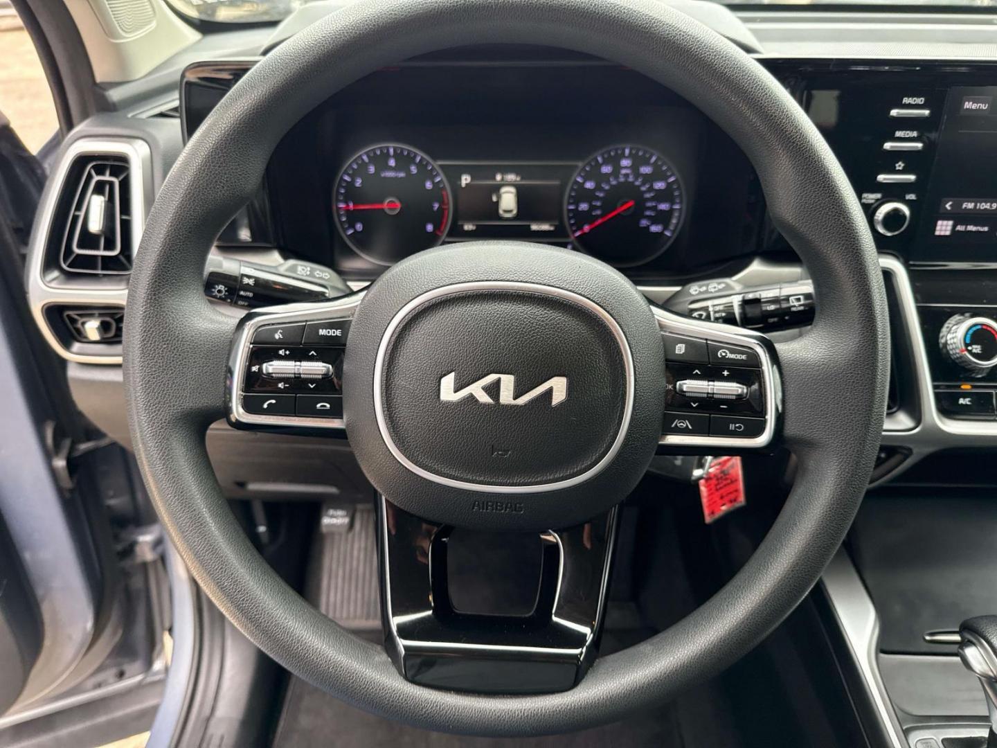 2022 Ebony Black /Black Kia Sorento LX FWD (5XYRG4LC4NG) , Automatic transmission, located at 6904 Johnston St., Lafayette, LA, 70503, (337) 988-1960, 30.143589, -92.100601 - Photo#20