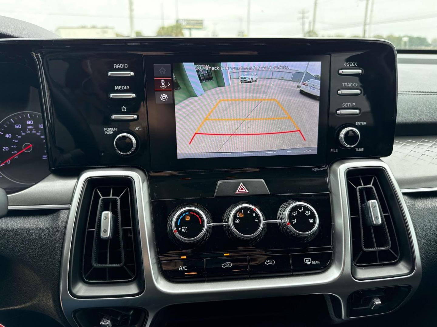 2022 Ebony Black /Black Kia Sorento LX FWD (5XYRG4LC4NG) , Automatic transmission, located at 6904 Johnston St., Lafayette, LA, 70503, (337) 988-1960, 30.143589, -92.100601 - Photo#26