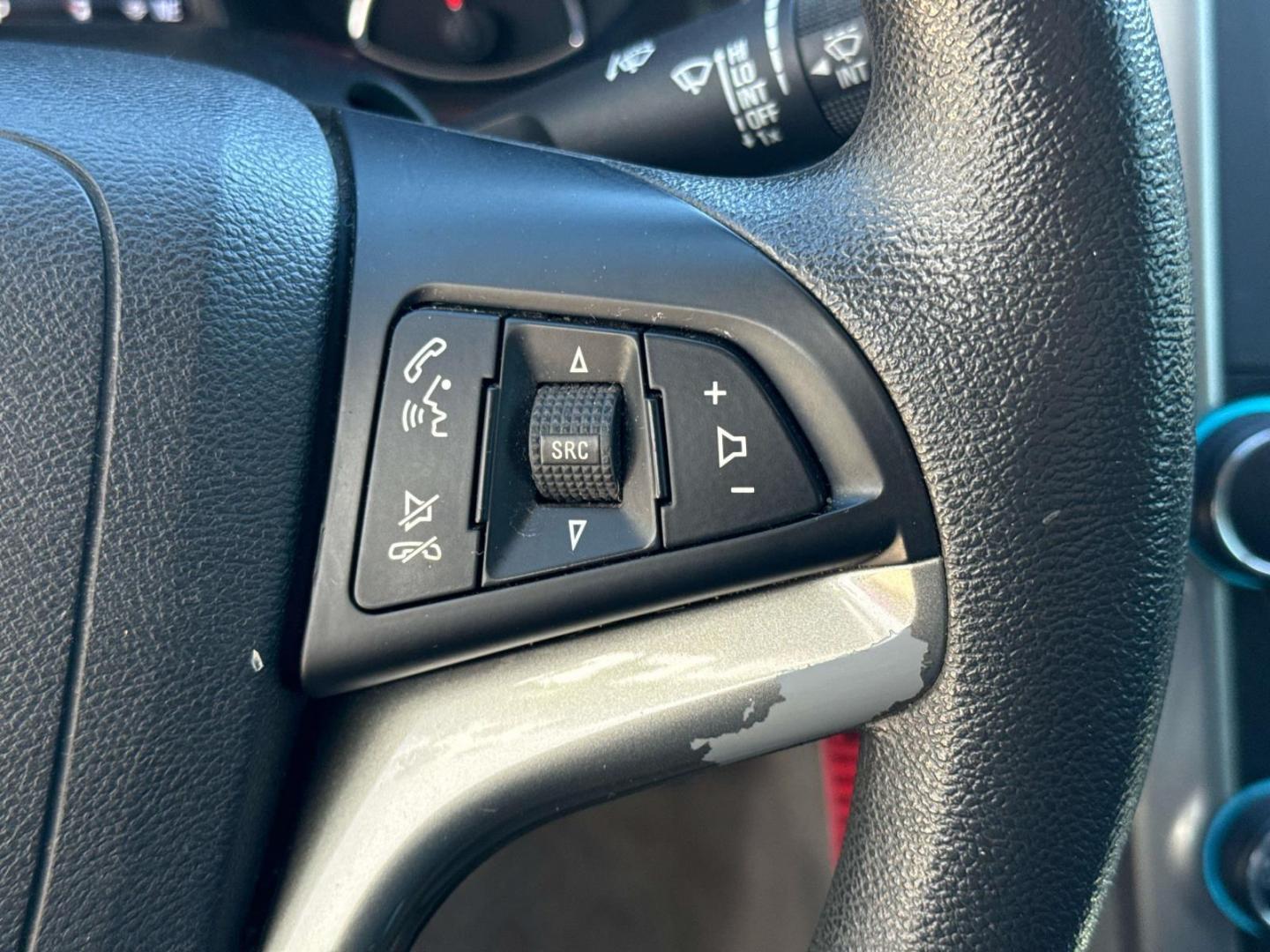 2015 Champagne Silver Metallic /Tan Chevrolet Malibu 4dr Sdn LS w/1LS (1G11B5SL5FF) , Automatic transmission, located at 6904 Johnston St., Lafayette, LA, 70503, (337) 988-1960, 30.143589, -92.100601 - Photo#22