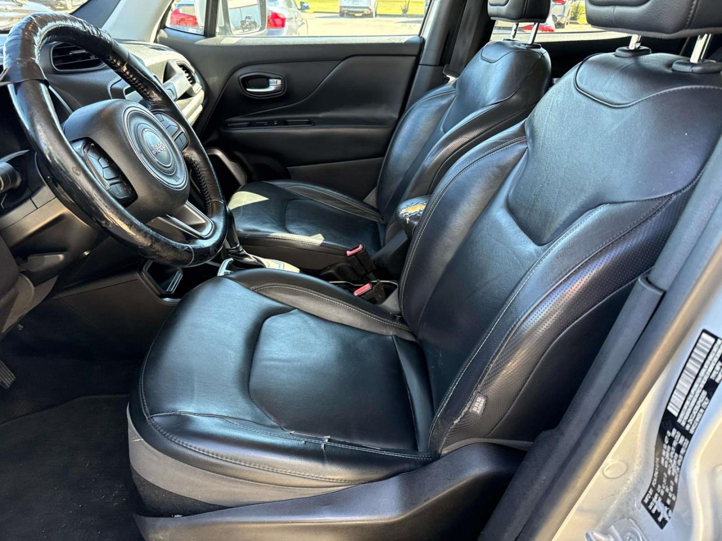 2018 Silver /Black Jeep Renegade Limited FWD (ZACCJADB9JP) , Automatic transmission, located at 6904 Johnston St., Lafayette, LA, 70503, (337) 988-1960, 30.143589, -92.100601 - Photo#15