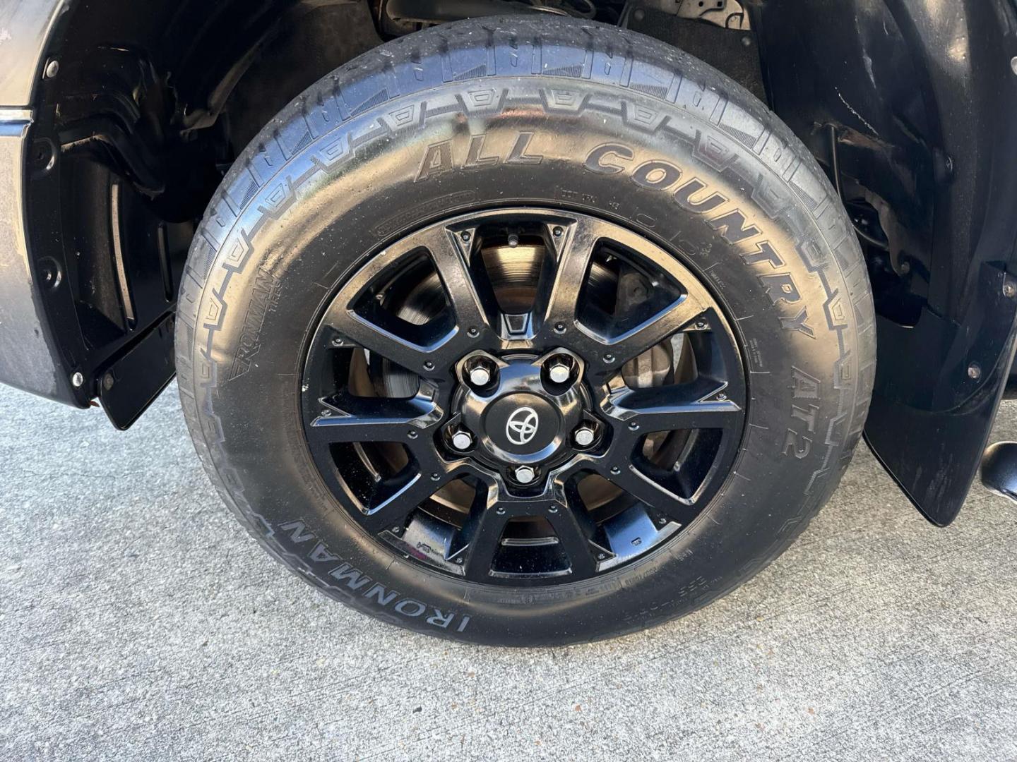 2013 Black /Graphite Toyota Tundra 2WD Truck Double Cab 4.6L V8 6-Spd AT (Natl) (5TFRM5F14DX) , Automatic transmission, located at 6904 Johnston St., Lafayette, LA, 70503, (337) 988-1960, 30.143589, -92.100601 - Photo#3