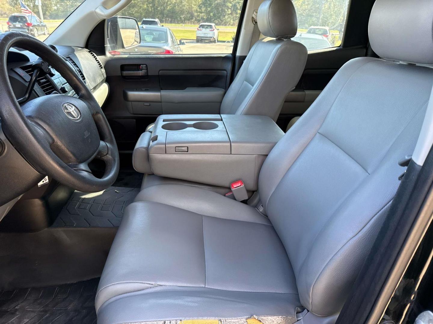 2013 Black /Graphite Toyota Tundra 2WD Truck Double Cab 4.6L V8 6-Spd AT (Natl) (5TFRM5F14DX) , Automatic transmission, located at 6904 Johnston St., Lafayette, LA, 70503, (337) 988-1960, 30.143589, -92.100601 - Photo#15