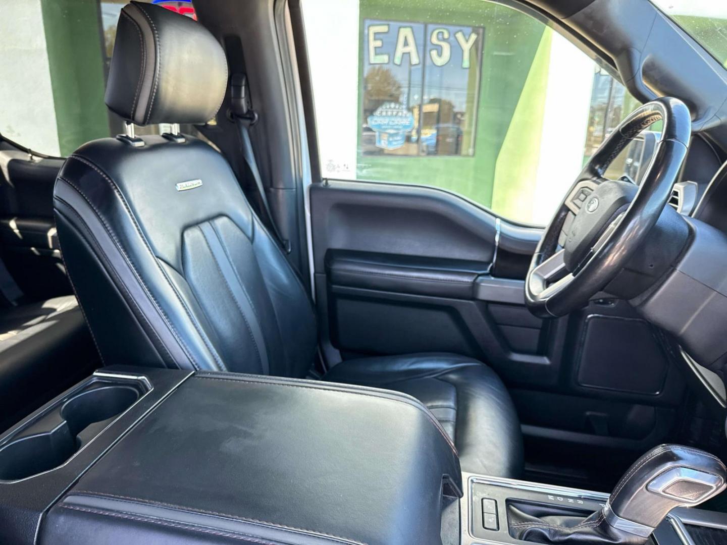 2020 Star White Metallic Tri-Coat /Black Ford F-150 Platinum 2WD SuperCrew 5.5' Box (1FTEW1C59LF) , Automatic transmission, located at 6904 Johnston St., Lafayette, LA, 70503, (337) 988-1960, 30.143589, -92.100601 - Photo#8