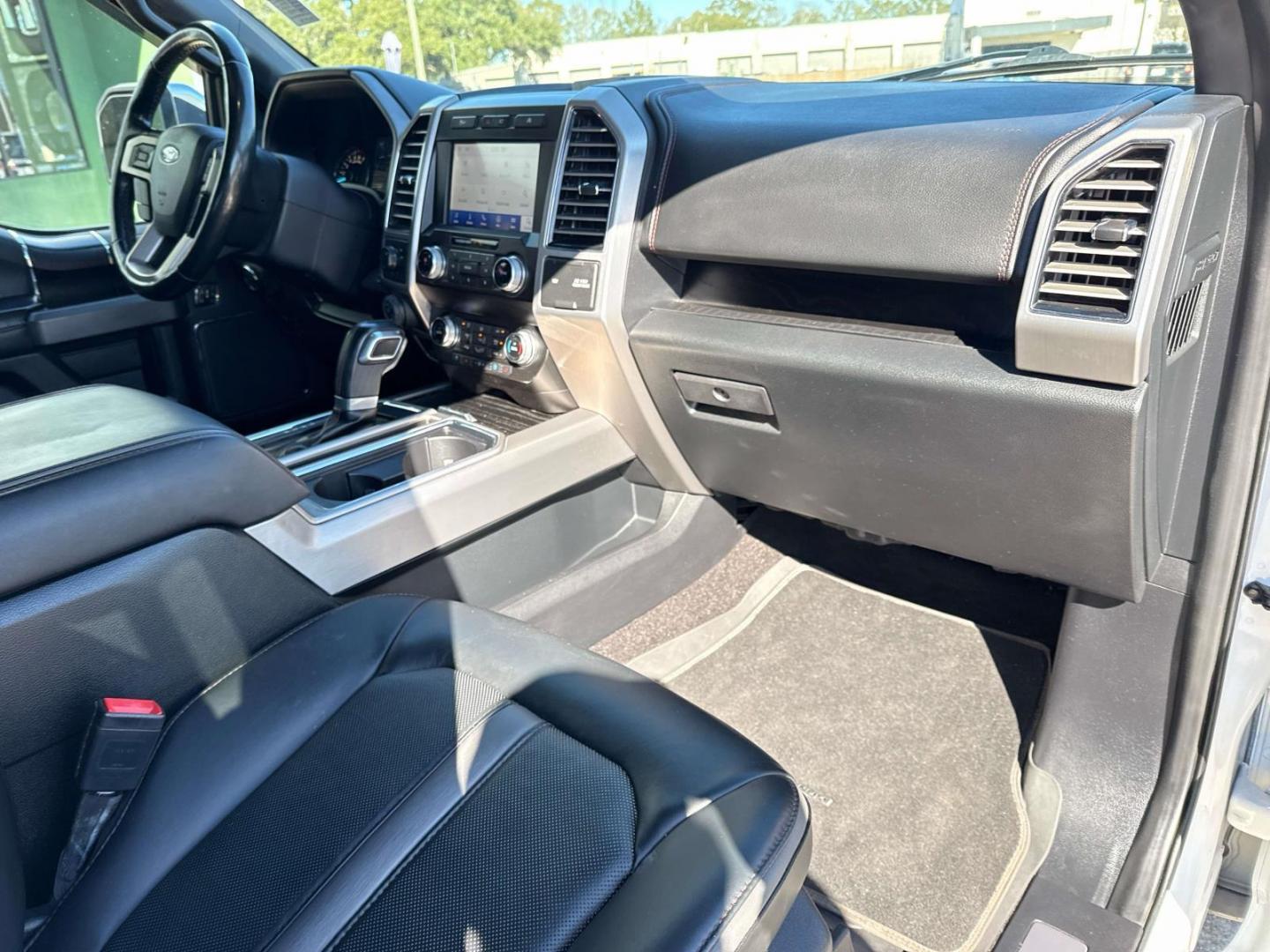 2020 Star White Metallic Tri-Coat /Black Ford F-150 Platinum 2WD SuperCrew 5.5' Box (1FTEW1C59LF) , Automatic transmission, located at 6904 Johnston St., Lafayette, LA, 70503, (337) 988-1960, 30.143589, -92.100601 - Photo#11