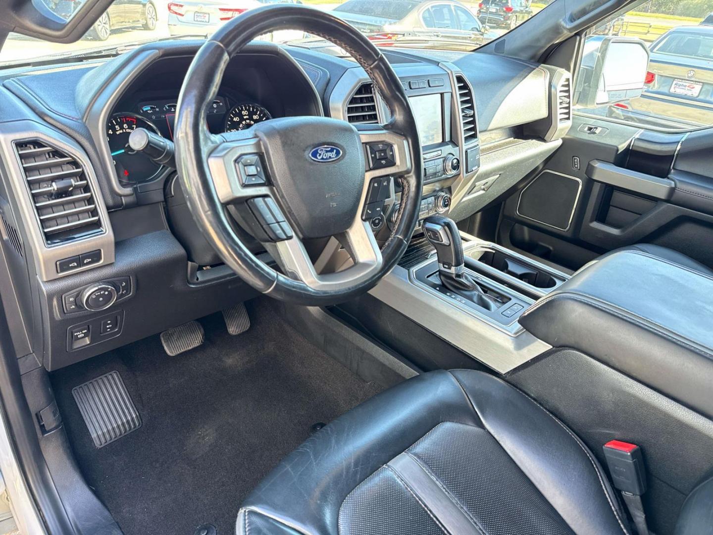 2020 Star White Metallic Tri-Coat /Black Ford F-150 Platinum 2WD SuperCrew 5.5' Box (1FTEW1C59LF) , Automatic transmission, located at 6904 Johnston St., Lafayette, LA, 70503, (337) 988-1960, 30.143589, -92.100601 - Photo#18