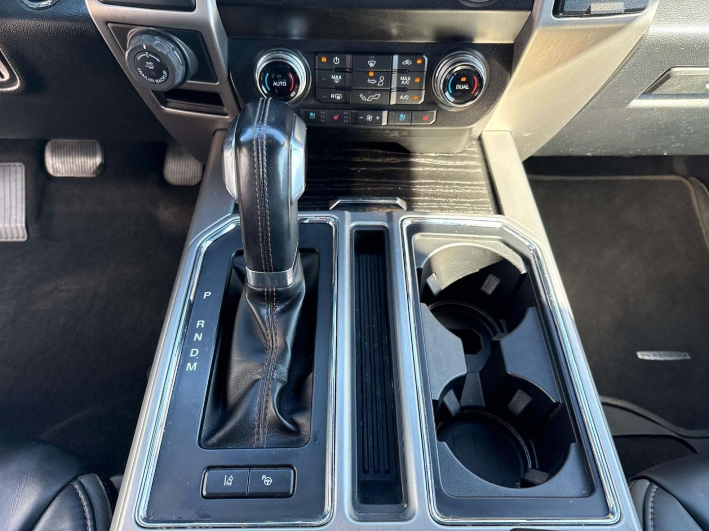 2020 Star White Metallic Tri-Coat /Black Ford F-150 Platinum 2WD SuperCrew 5.5' Box (1FTEW1C59LF) , Automatic transmission, located at 6904 Johnston St., Lafayette, LA, 70503, (337) 988-1960, 30.143589, -92.100601 - Photo#26