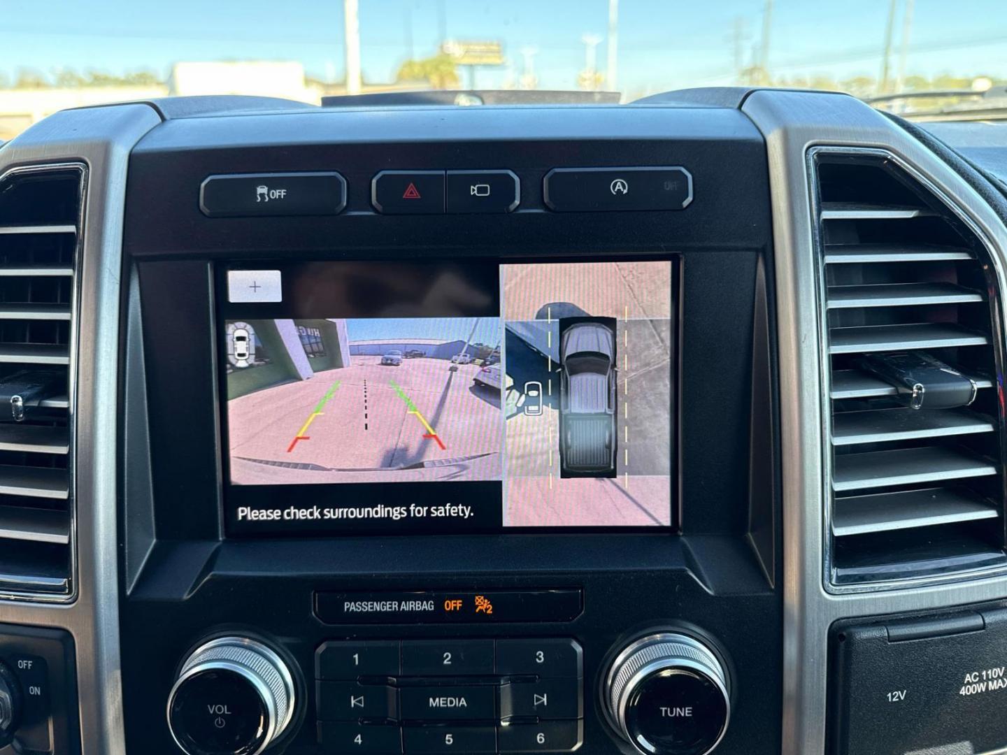 2020 Star White Metallic Tri-Coat /Black Ford F-150 Platinum 2WD SuperCrew 5.5' Box (1FTEW1C59LF) , Automatic transmission, located at 6904 Johnston St., Lafayette, LA, 70503, (337) 988-1960, 30.143589, -92.100601 - Photo#27