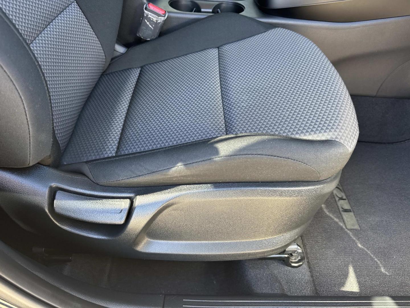 2024 Black /Black/Gray Kia Soul LX IVT (KNDJ23AUXR7) , Automatic transmission, located at 6904 Johnston St., Lafayette, LA, 70503, (337) 988-1960, 30.143589, -92.100601 - Photo#11