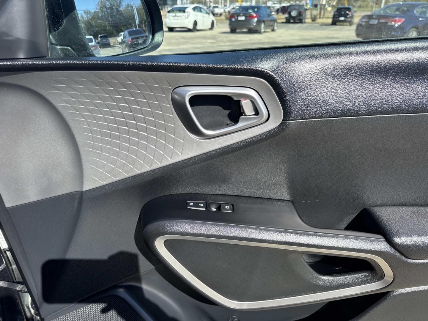 2024 Black /Black/Gray Kia Soul LX IVT (KNDJ23AUXR7) , Automatic transmission, located at 6904 Johnston St., Lafayette, LA, 70503, (337) 988-1960, 30.143589, -92.100601 - Photo#14