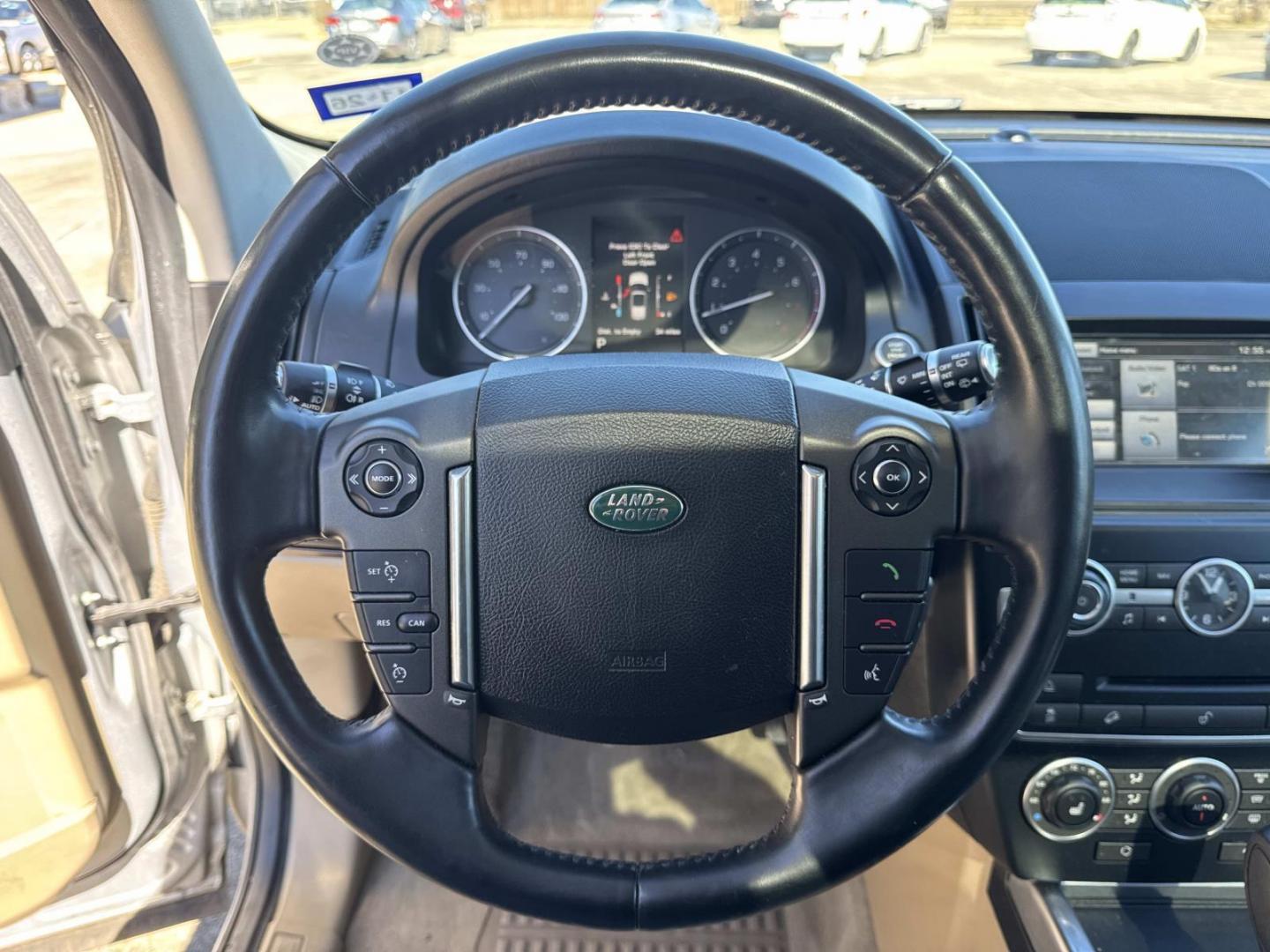 2014 Silver /Tan Land Rover LR2 AWD 4dr (SALFR2BG4EH) , Automatic transmission, located at 6904 Johnston St., Lafayette, LA, 70503, (337) 988-1960, 30.143589, -92.100601 - Photo#21