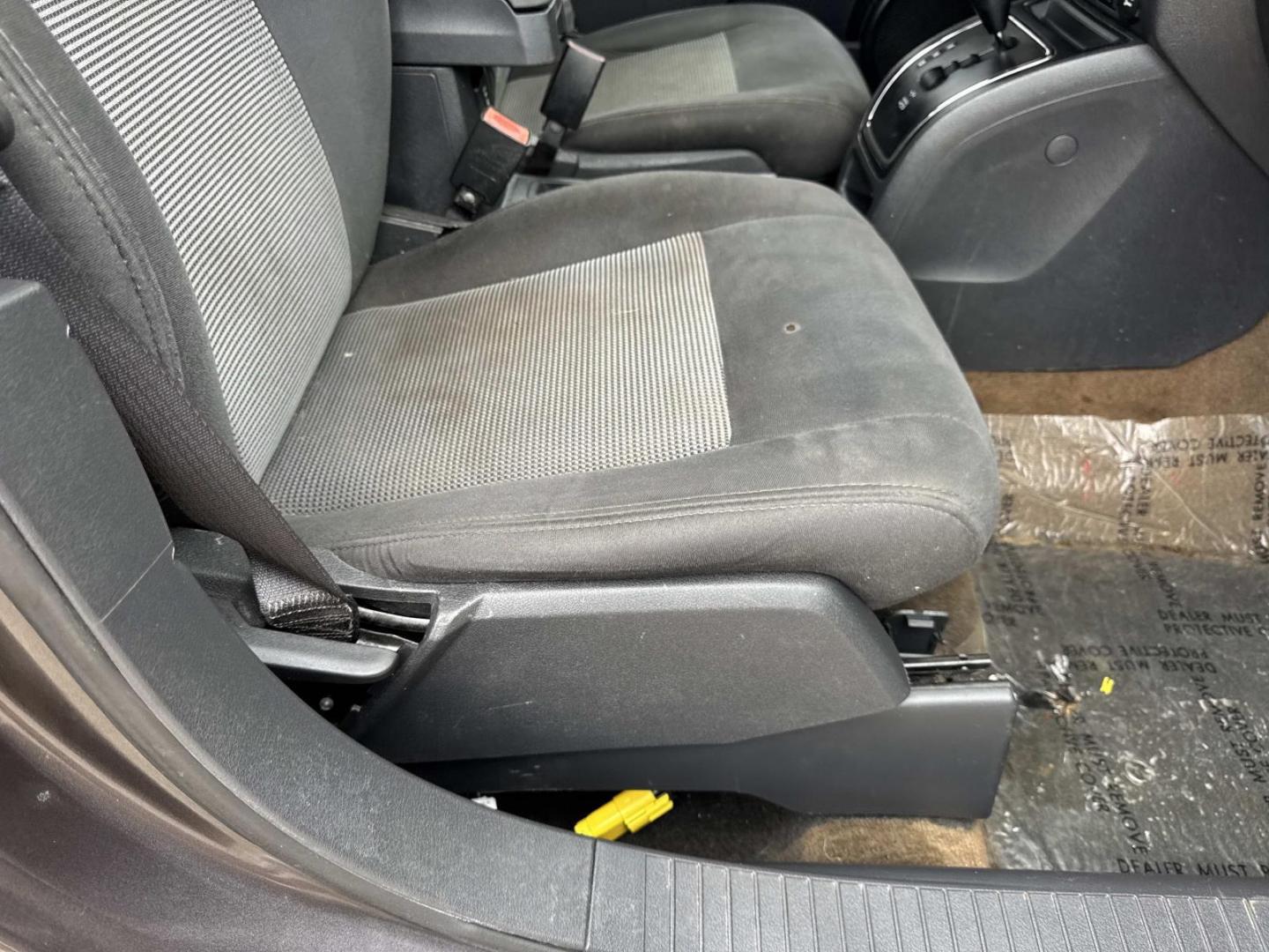 2017 Gray /Gray Jeep Patriot Latitude FWD (1C4NJPFB4HD) , Automatic transmission, located at 6904 Johnston St., Lafayette, LA, 70503, (337) 988-1960, 30.143589, -92.100601 - Photo#10