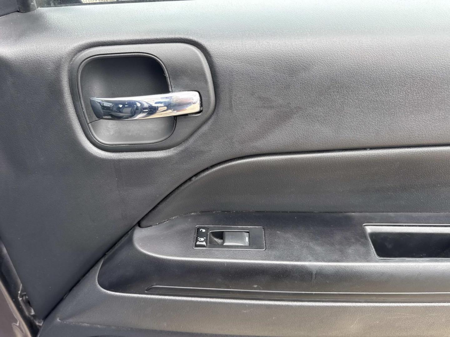 2017 Gray /Gray Jeep Patriot Latitude FWD (1C4NJPFB4HD) , Automatic transmission, located at 6904 Johnston St., Lafayette, LA, 70503, (337) 988-1960, 30.143589, -92.100601 - Photo#13