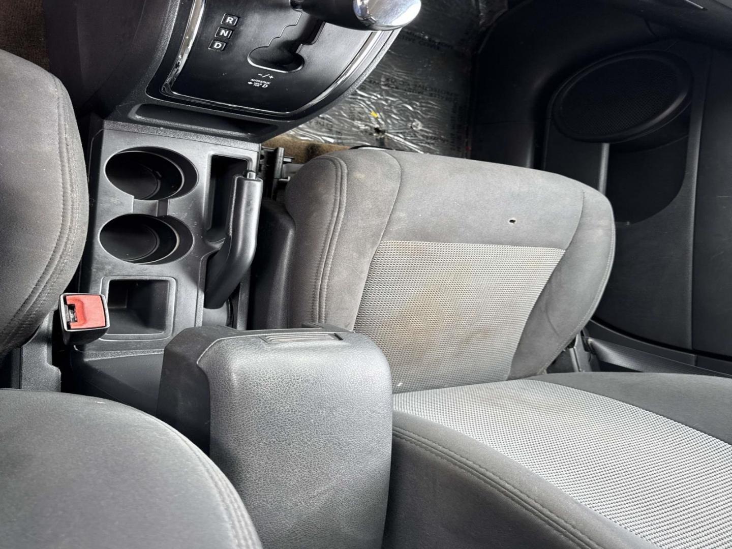 2017 Gray /Gray Jeep Patriot Latitude FWD (1C4NJPFB4HD) , Automatic transmission, located at 6904 Johnston St., Lafayette, LA, 70503, (337) 988-1960, 30.143589, -92.100601 - Photo#25