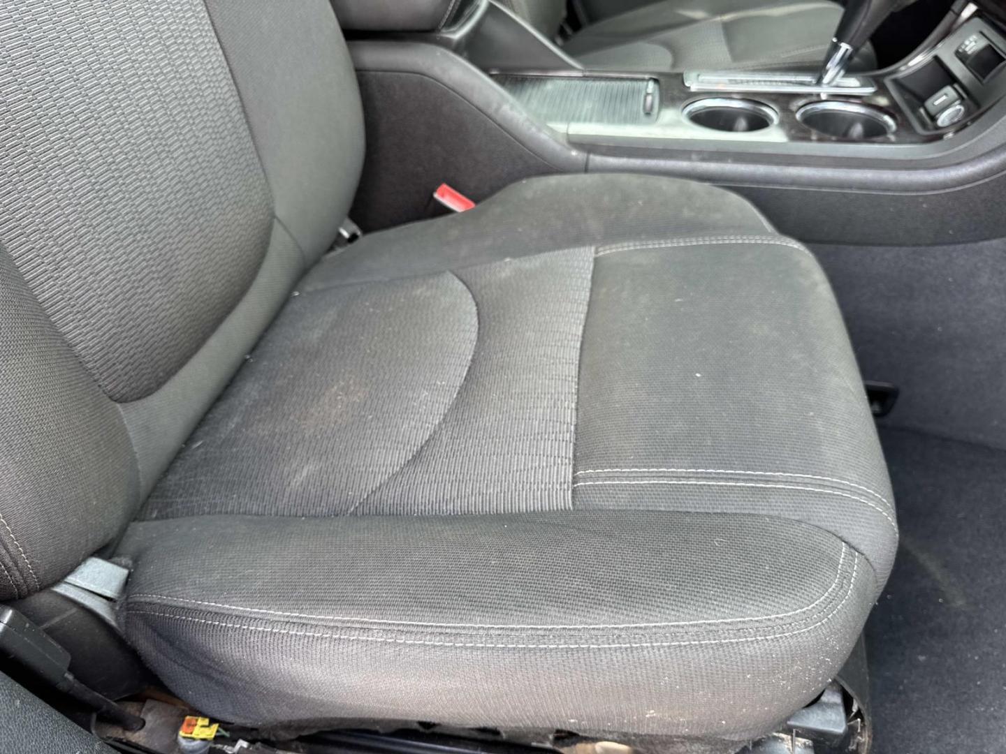 2017 Black /Black Chevrolet Traverse FWD 4dr LT w/1LT (1GNKRGKD7HJ) , Automatic transmission, located at 6904 Johnston St., Lafayette, LA, 70503, (337) 988-1960, 30.143589, -92.100601 - Photo#10