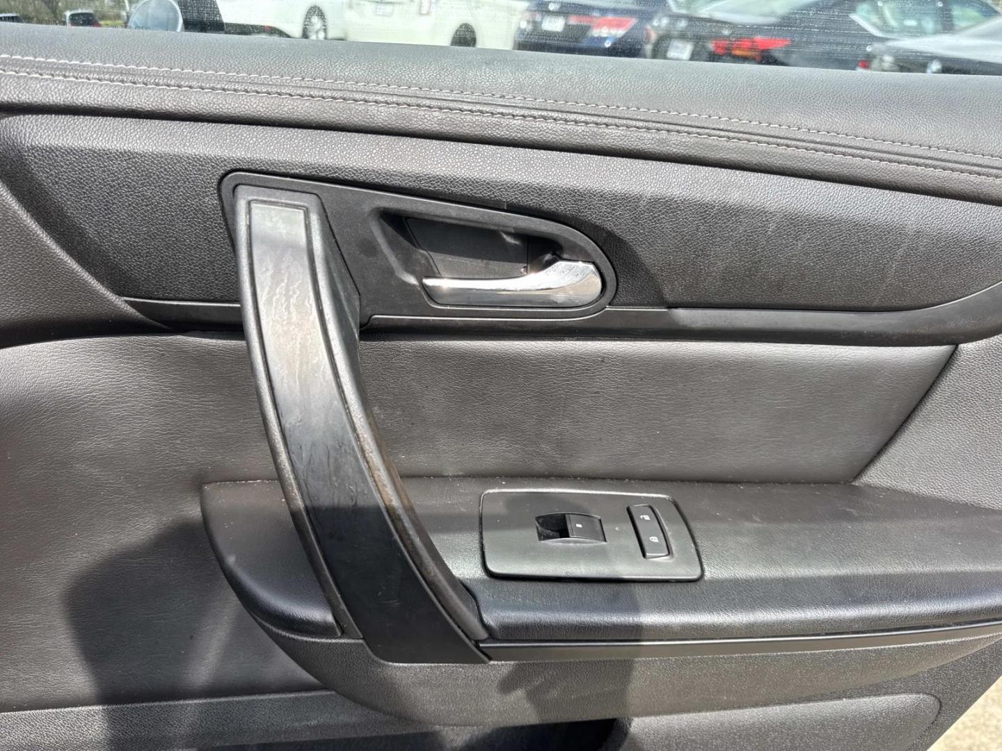 2017 Black /Black Chevrolet Traverse FWD 4dr LT w/1LT (1GNKRGKD7HJ) , Automatic transmission, located at 6904 Johnston St., Lafayette, LA, 70503, (337) 988-1960, 30.143589, -92.100601 - Photo#13