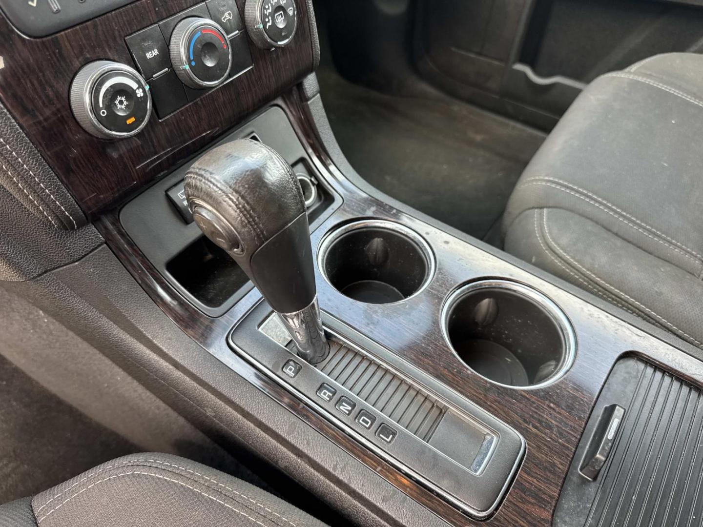 2017 Black /Black Chevrolet Traverse FWD 4dr LT w/1LT (1GNKRGKD7HJ) , Automatic transmission, located at 6904 Johnston St., Lafayette, LA, 70503, (337) 988-1960, 30.143589, -92.100601 - Photo#25