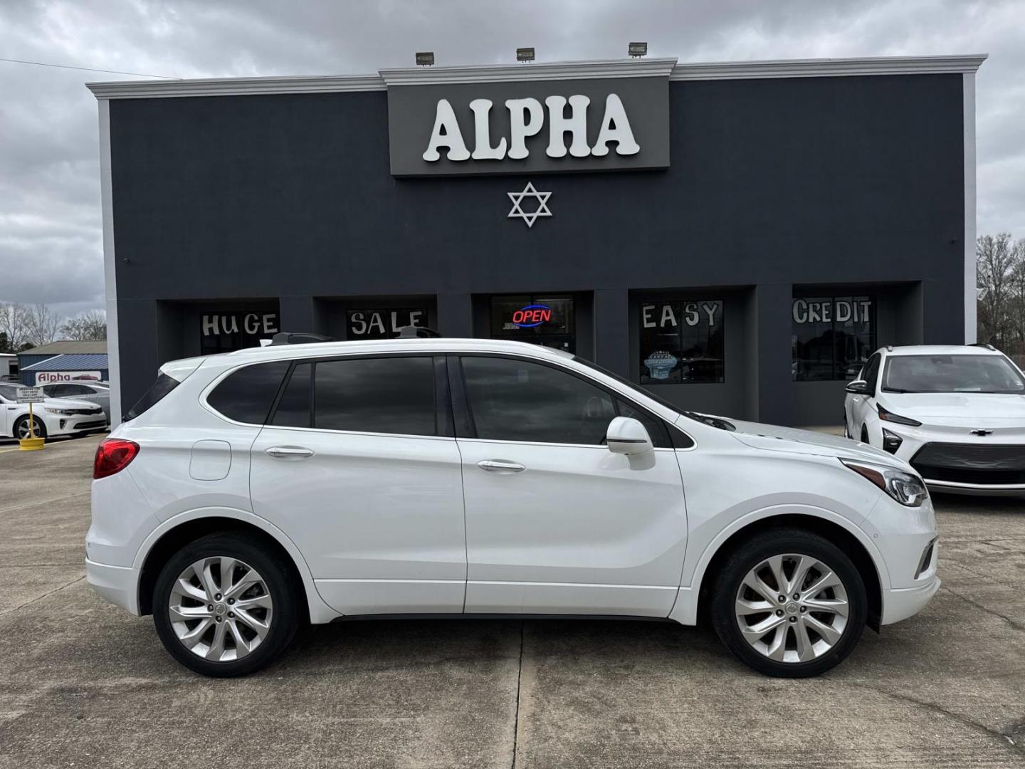 2017 White /Tan Buick Envision AWD 4dr Premium II (LRBFXFSX6HD) , Automatic transmission, located at 6904 Johnston St., Lafayette, LA, 70503, (337) 988-1960, 30.143589, -92.100601 - Photo#0