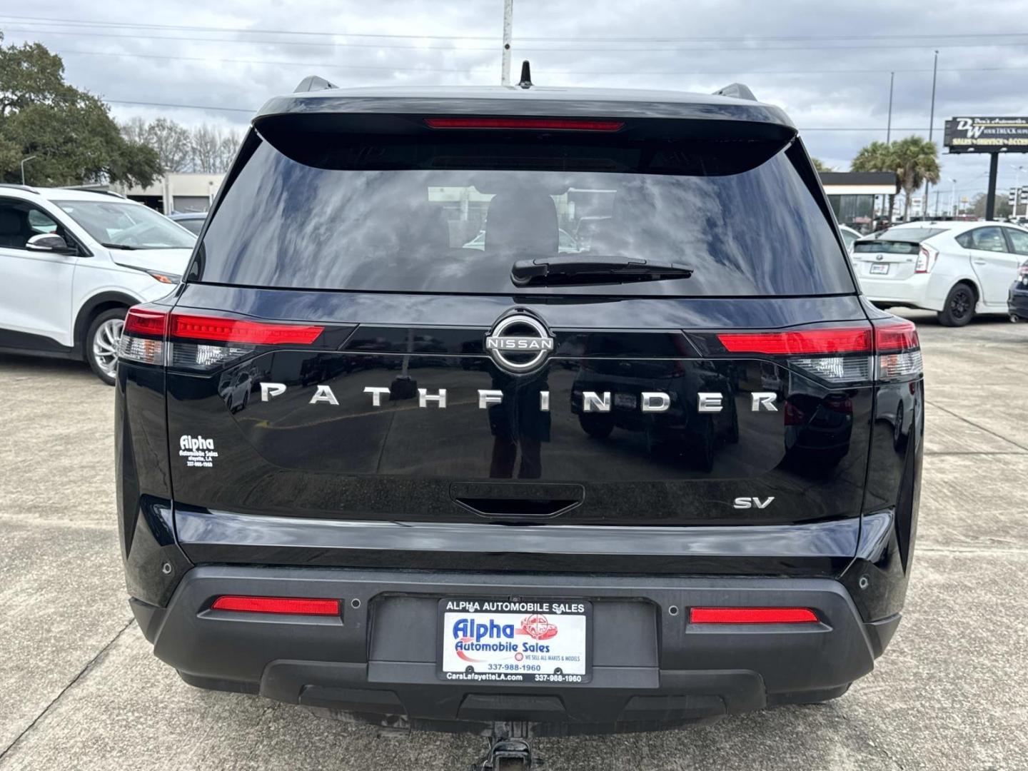 2022 Black /Light Gray Nissan Pathfinder SV 2WD (5N1DR3BA7NC) , Automatic transmission, located at 6904 Johnston St., Lafayette, LA, 70503, (337) 988-1960, 30.143589, -92.100601 - Photo#5