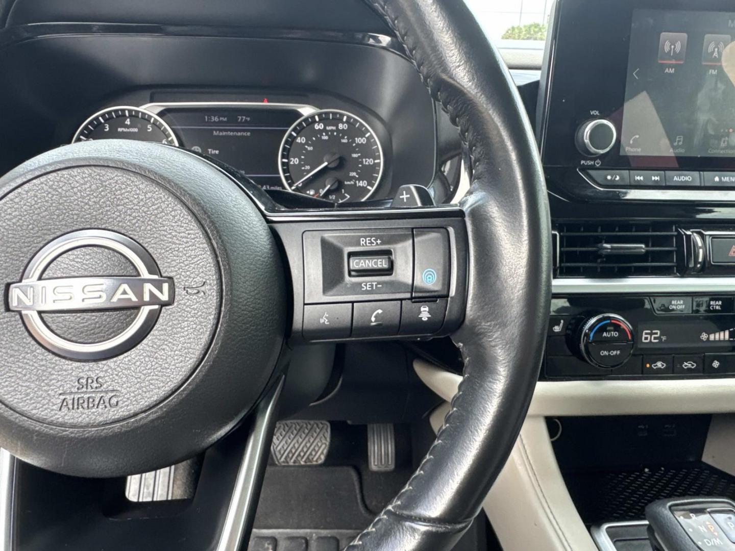 2022 Black /Light Gray Nissan Pathfinder SV 2WD (5N1DR3BA7NC) , Automatic transmission, located at 6904 Johnston St., Lafayette, LA, 70503, (337) 988-1960, 30.143589, -92.100601 - Photo#22