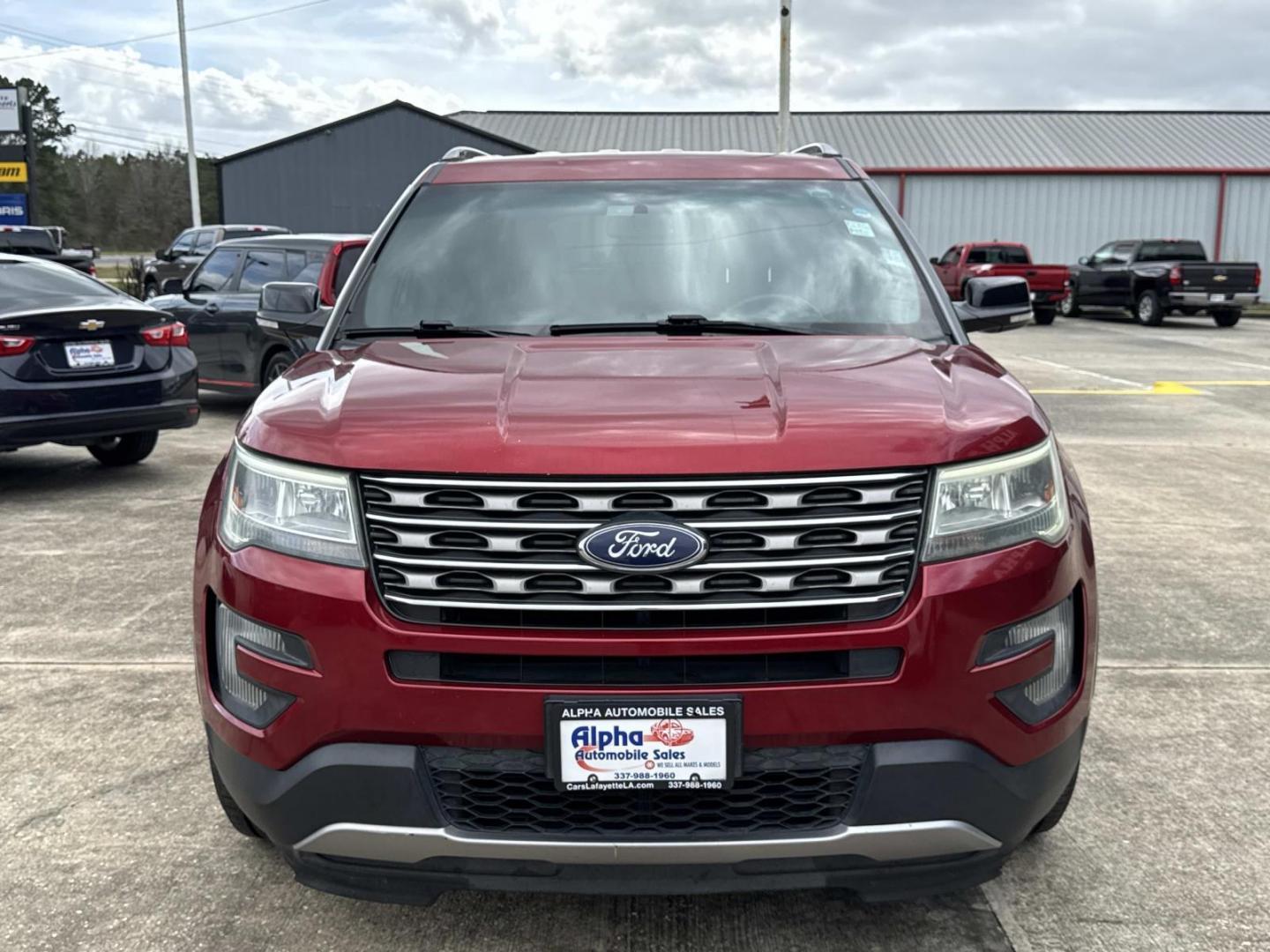 2016 Red /Black Ford Explorer FWD 4dr XLT (1FM5K7D8XGG) , Automatic transmission, located at 6904 Johnston St., Lafayette, LA, 70503, (337) 988-1960, 30.143589, -92.100601 - Photo#1