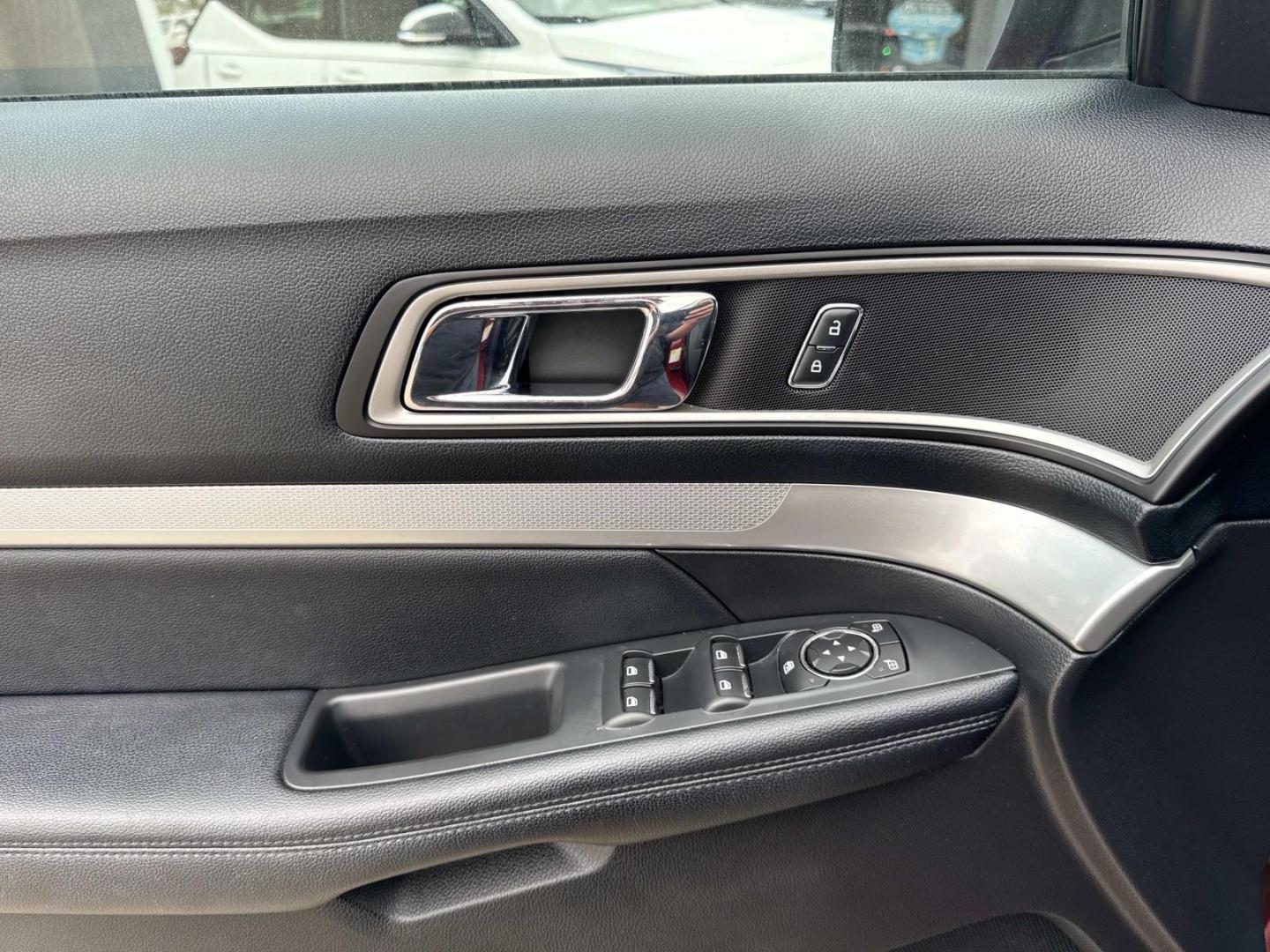 2016 Red /Black Ford Explorer FWD 4dr XLT (1FM5K7D8XGG) , Automatic transmission, located at 6904 Johnston St., Lafayette, LA, 70503, (337) 988-1960, 30.143589, -92.100601 - Photo#18