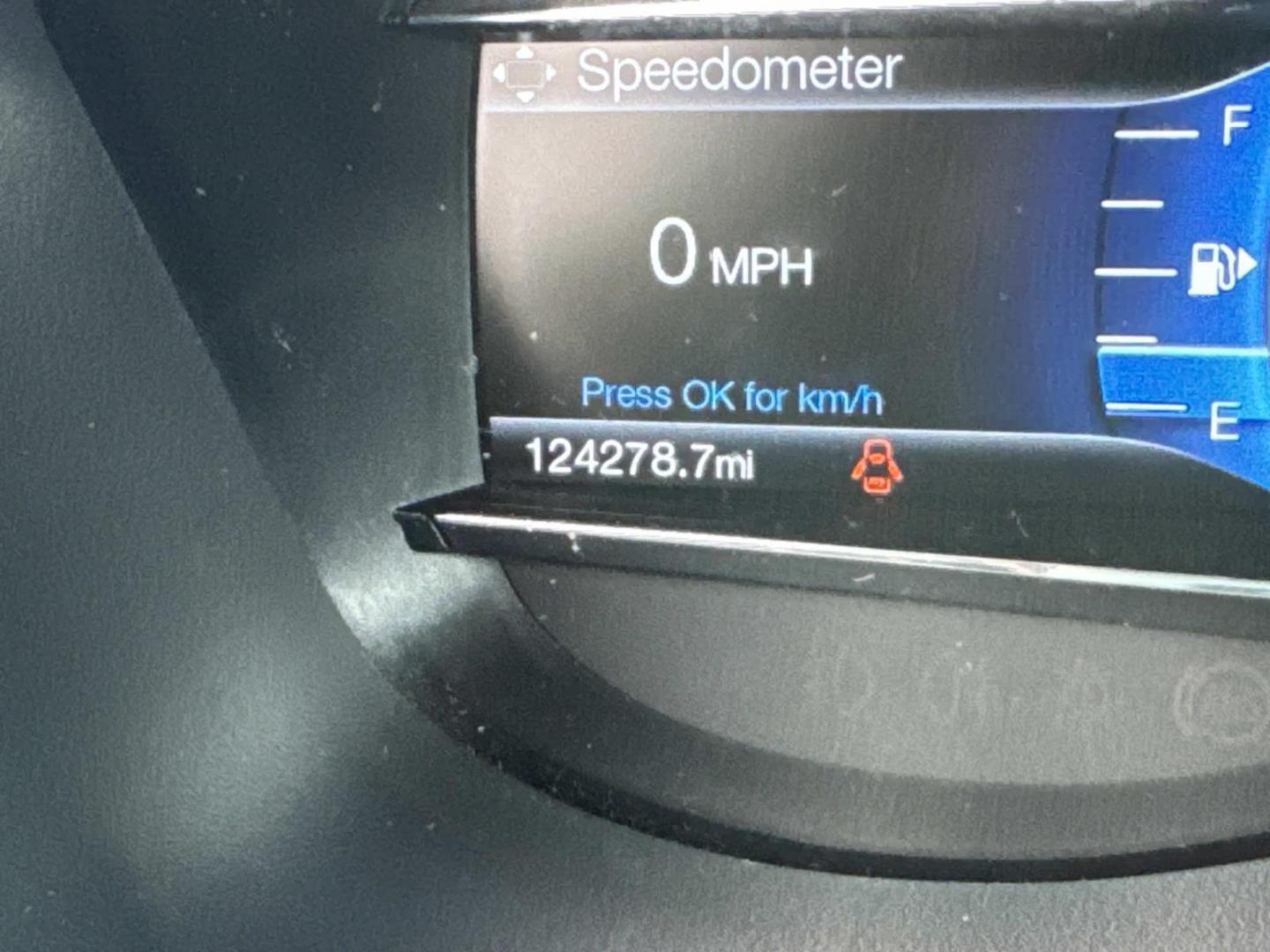 2016 Red /Black Ford Explorer FWD 4dr XLT (1FM5K7D8XGG) , Automatic transmission, located at 6904 Johnston St., Lafayette, LA, 70503, (337) 988-1960, 30.143589, -92.100601 - Photo#27