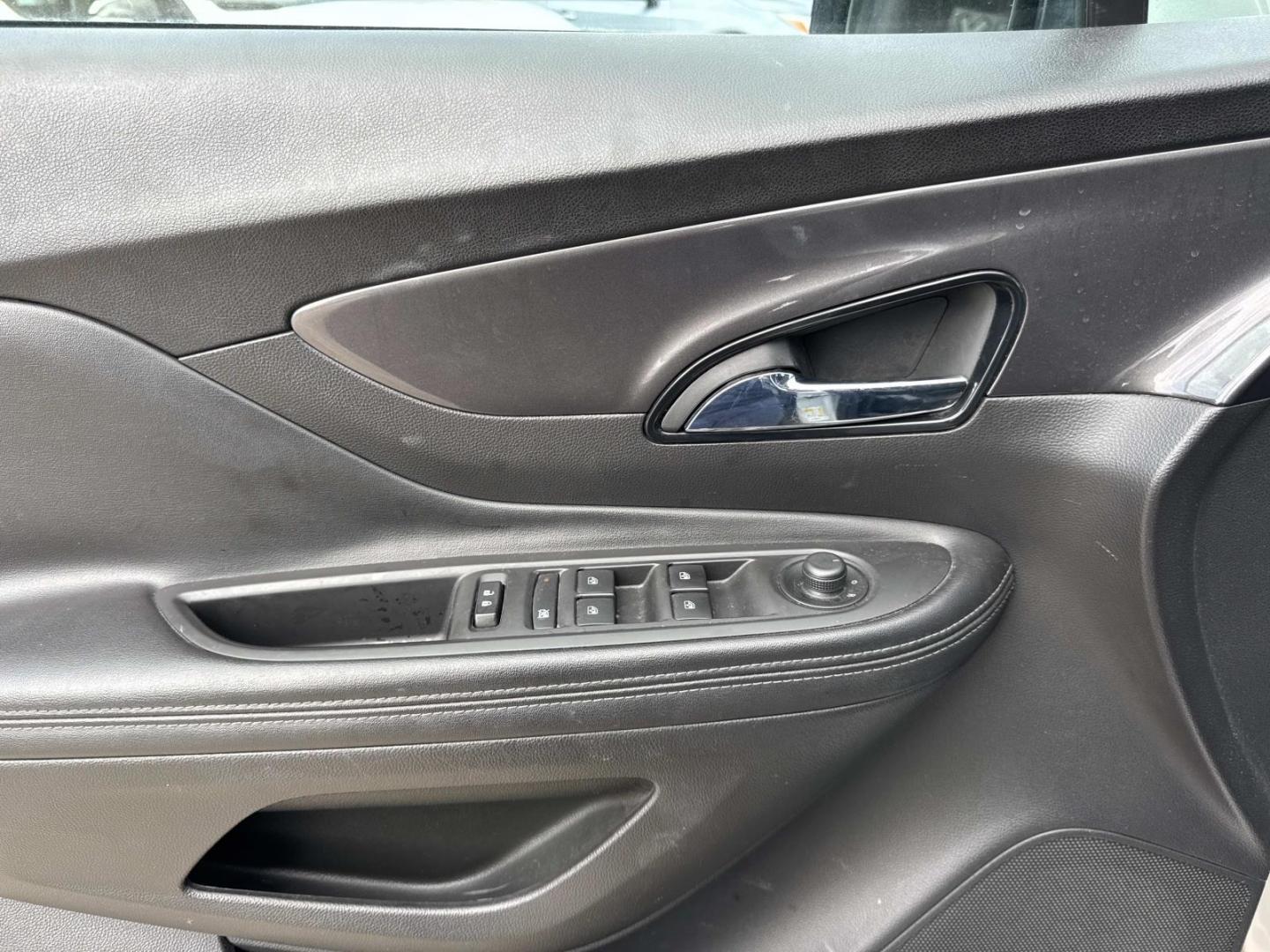 2019 Silver /Black Buick Encore FWD 4dr Preferred (KL4CJASB9KB) , Automatic transmission, located at 6904 Johnston St., Lafayette, LA, 70503, (337) 988-1960, 30.143589, -92.100601 - Photo#18