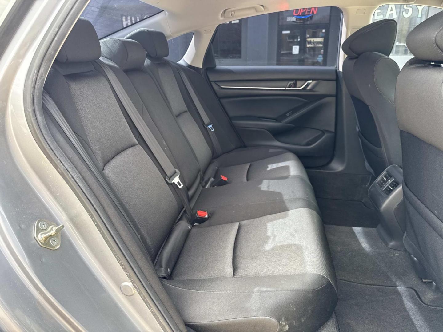 2018 Silver /Black Honda Accord Sedan EX 1.5T CVT (1HGCV1F44JA) , Automatic transmission, located at 6904 Johnston St., Lafayette, LA, 70503, (337) 988-1960, 30.143589, -92.100601 - Photo#8