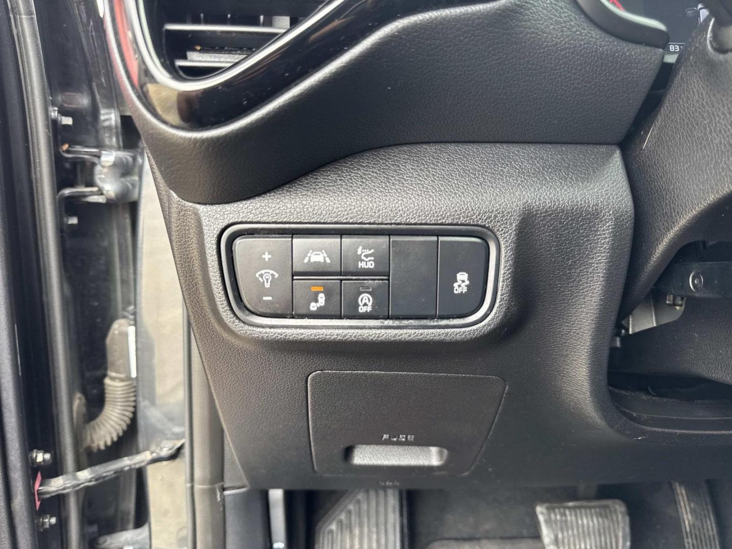 2020 Gray /Black Kia Soul GT-Line Turbo DCT (KNDJ53AF9L7) , Automatic transmission, located at 6904 Johnston St., Lafayette, LA, 70503, (337) 988-1960, 30.143589, -92.100601 - Photo#19