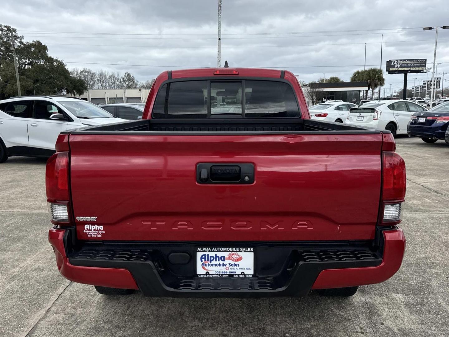 2020 Red /Gray Toyota Tacoma 2WD SR Access Cab 6' Bed I4 AT (Natl) (3TYRX5GN6LT) , Automatic transmission, located at 6904 Johnston St., Lafayette, LA, 70503, (337) 988-1960, 30.143589, -92.100601 - Photo#5