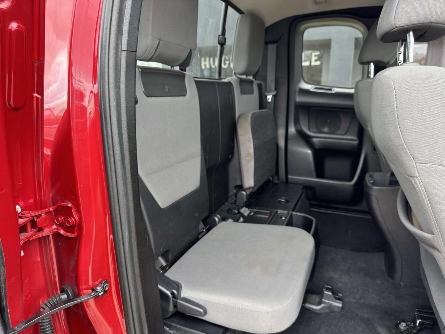 2020 Red /Gray Toyota Tacoma 2WD SR Access Cab 6' Bed I4 AT (Natl) (3TYRX5GN6LT) , Automatic transmission, located at 6904 Johnston St., Lafayette, LA, 70503, (337) 988-1960, 30.143589, -92.100601 - Photo#8