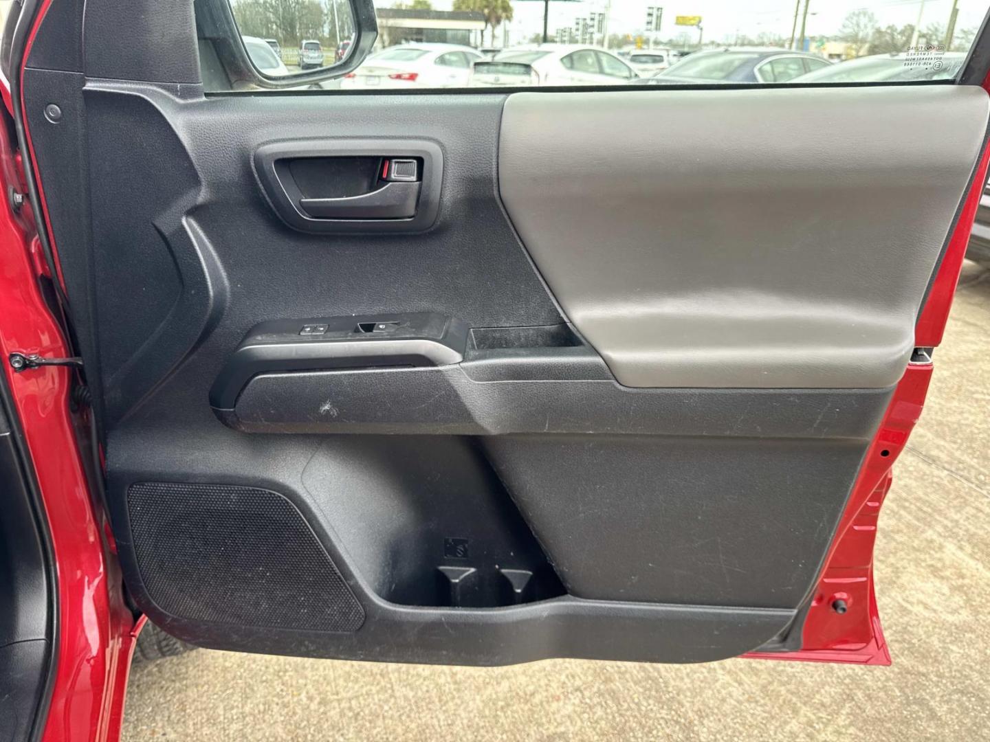 2020 Red /Gray Toyota Tacoma 2WD SR Access Cab 6' Bed I4 AT (Natl) (3TYRX5GN6LT) , Automatic transmission, located at 6904 Johnston St., Lafayette, LA, 70503, (337) 988-1960, 30.143589, -92.100601 - Photo#12