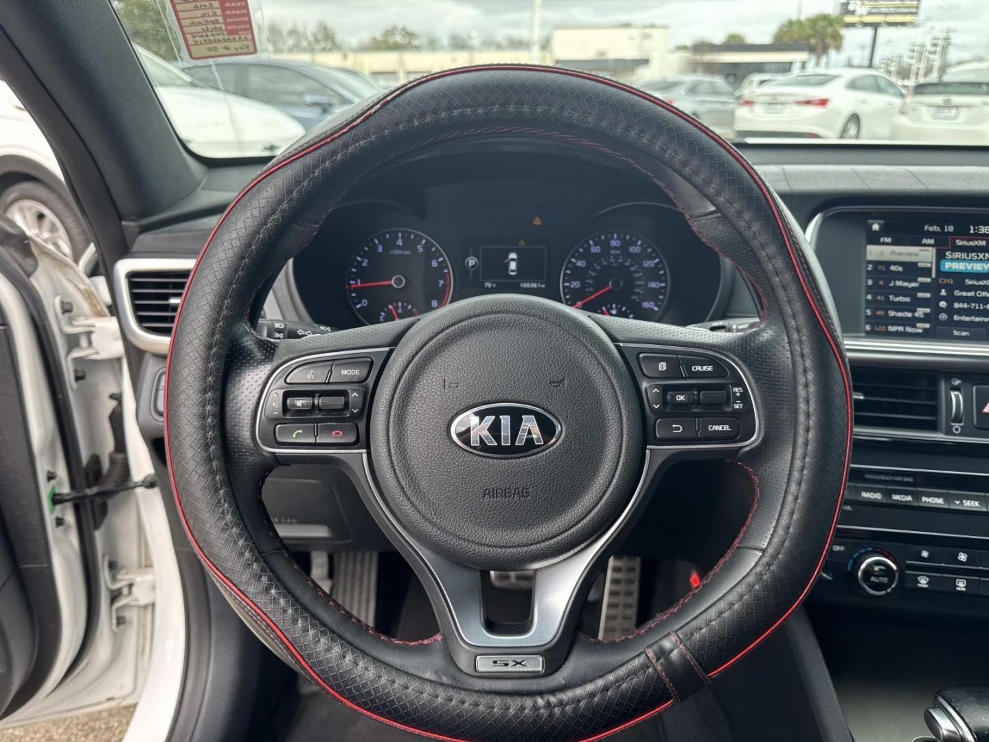 2016 White /Maroon Kia Optima 4dr Sdn SX Turbo (5XXGW4L2XGG) , Automatic transmission, located at 6904 Johnston St., Lafayette, LA, 70503, (337) 988-1960, 30.143589, -92.100601 - Photo#21