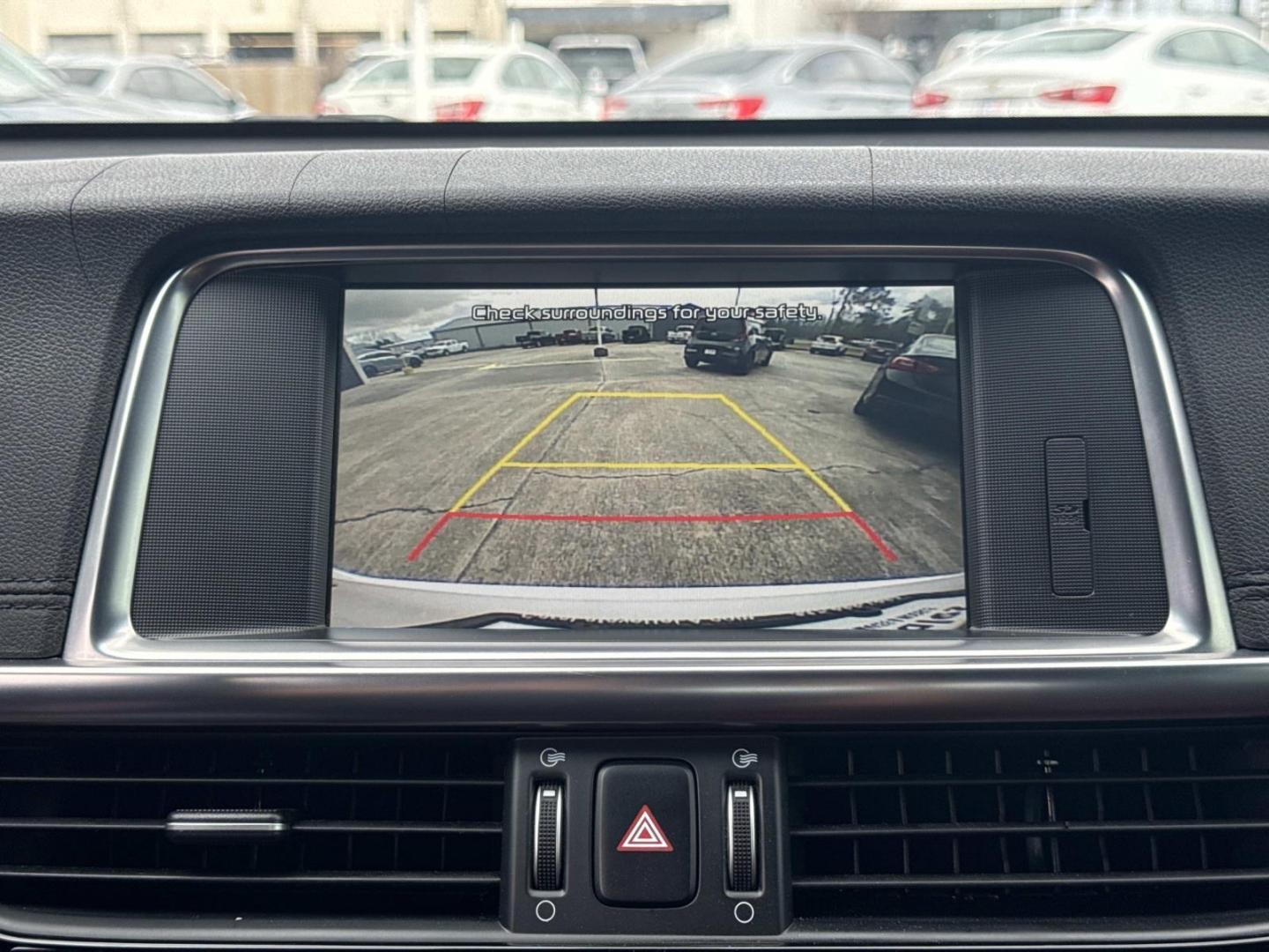 2016 White /Maroon Kia Optima 4dr Sdn SX Turbo (5XXGW4L2XGG) , Automatic transmission, located at 6904 Johnston St., Lafayette, LA, 70503, (337) 988-1960, 30.143589, -92.100601 - Photo#25