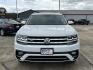 2019 White /Black Volkswagen Atlas 3.6L V6 SEL R-Line FWD (1V2SR2CA1KC) , Automatic transmission, located at 6904 Johnston St., Lafayette, LA, 70503, (337) 988-1960, 30.143589, -92.100601 - Photo#1