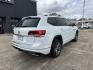 2019 White /Black Volkswagen Atlas 3.6L V6 SEL R-Line FWD (1V2SR2CA1KC) , Automatic transmission, located at 6904 Johnston St., Lafayette, LA, 70503, (337) 988-1960, 30.143589, -92.100601 - Photo#6