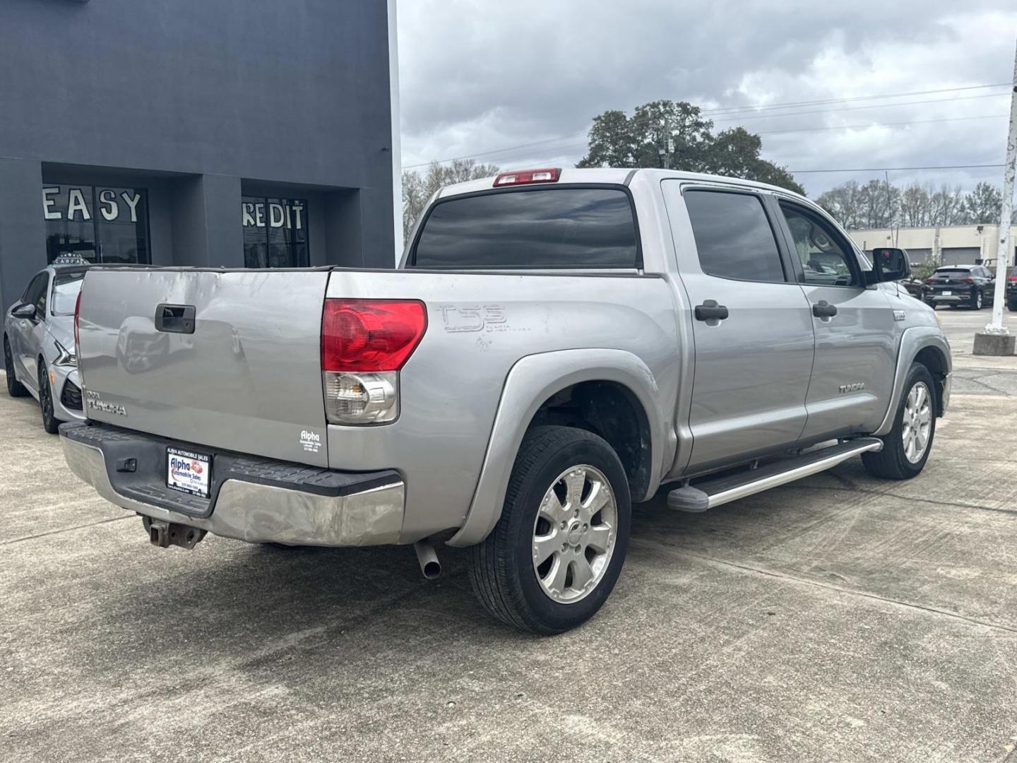 2007 Silver /Gray Toyota Tundra 2WD CrewMax 145.7 5.7L SR5 (Natl) (5TBEV54137S) , Automatic transmission, located at 6904 Johnston St., Lafayette, LA, 70503, (337) 988-1960, 30.143589, -92.100601 - May need some tune up / plugs or wire etc. - Photo#6