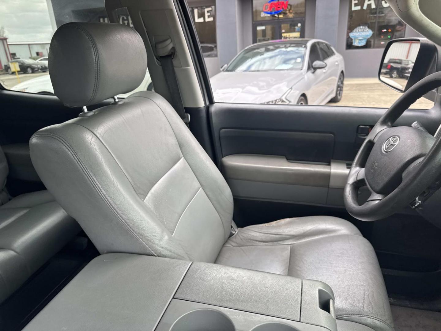 2007 Silver /Gray Toyota Tundra 2WD CrewMax 145.7 5.7L SR5 (Natl) (5TBEV54137S) , Automatic transmission, located at 6904 Johnston St., Lafayette, LA, 70503, (337) 988-1960, 30.143589, -92.100601 - May need some tune up / plugs or wire etc. - Photo#9