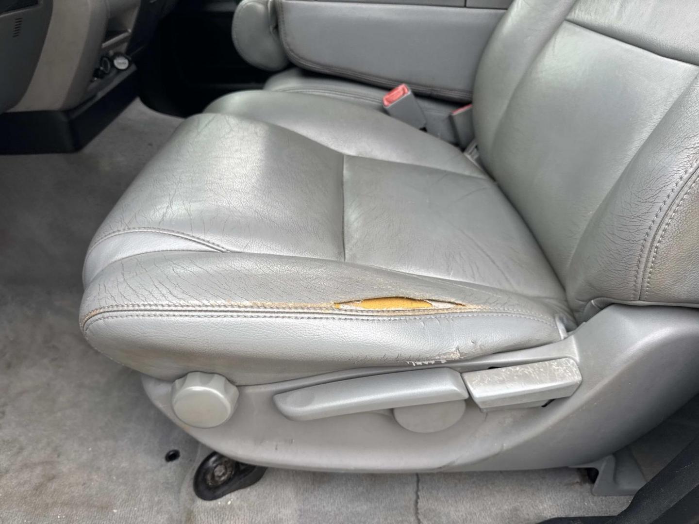 2007 Silver /Gray Toyota Tundra 2WD CrewMax 145.7 5.7L SR5 (Natl) (5TBEV54137S) , Automatic transmission, located at 6904 Johnston St., Lafayette, LA, 70503, (337) 988-1960, 30.143589, -92.100601 - May need some tune up / plugs or wire etc. - Photo#15