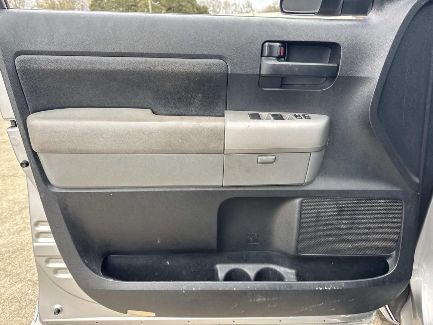 2007 Silver /Gray Toyota Tundra 2WD CrewMax 145.7 5.7L SR5 (Natl) (5TBEV54137S) , Automatic transmission, located at 6904 Johnston St., Lafayette, LA, 70503, (337) 988-1960, 30.143589, -92.100601 - May need some tune up / plugs or wire etc. - Photo#17