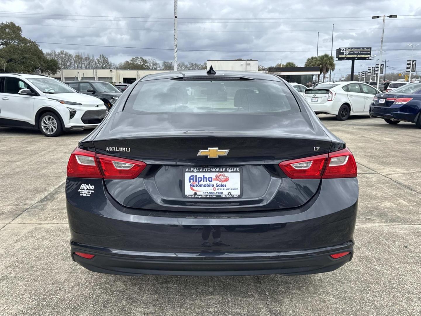 2023 Gray /Black Chevrolet Malibu 4dr Sdn 1LT (1G1ZD5ST5PF) , Automatic transmission, located at 6904 Johnston St., Lafayette, LA, 70503, (337) 988-1960, 30.143589, -92.100601 - Photo#5