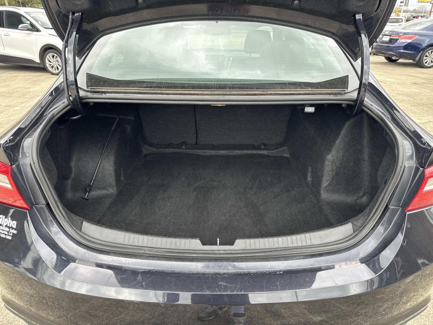 2023 Gray /Black Chevrolet Malibu 4dr Sdn 1LT (1G1ZD5ST5PF) , Automatic transmission, located at 6904 Johnston St., Lafayette, LA, 70503, (337) 988-1960, 30.143589, -92.100601 - Photo#7